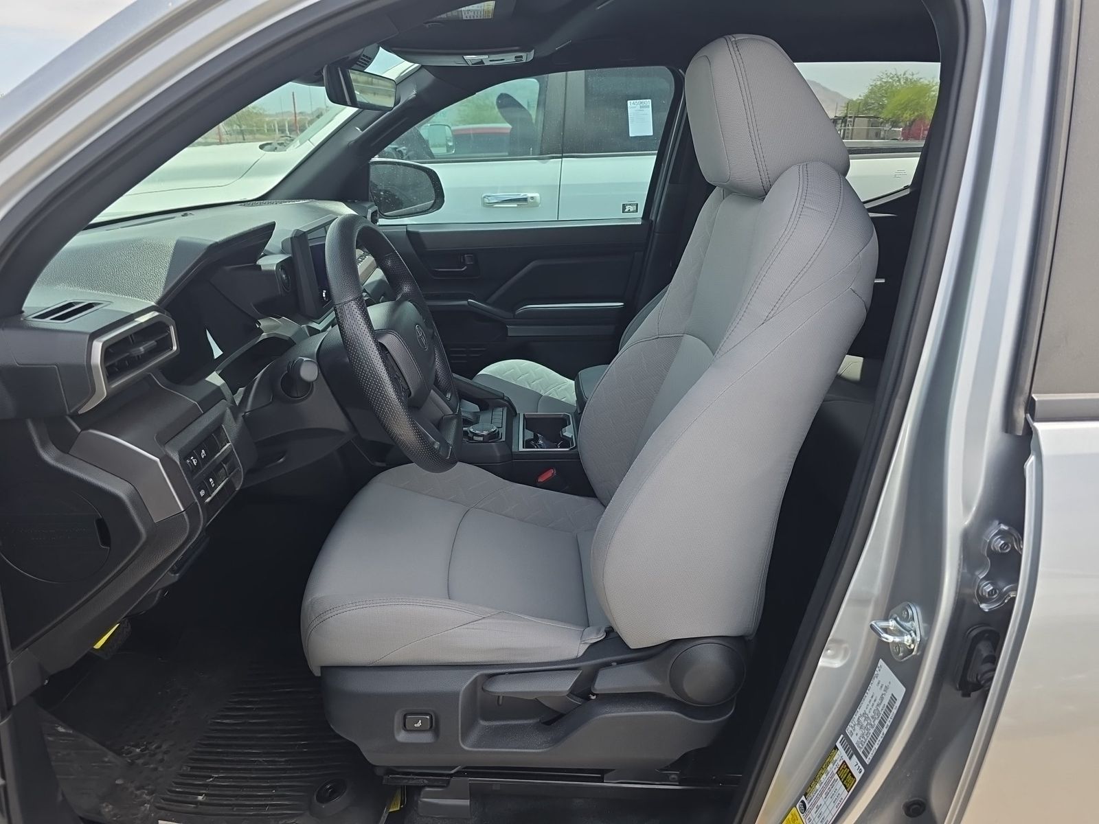 2025 Toyota Tacoma SR5 AWD
