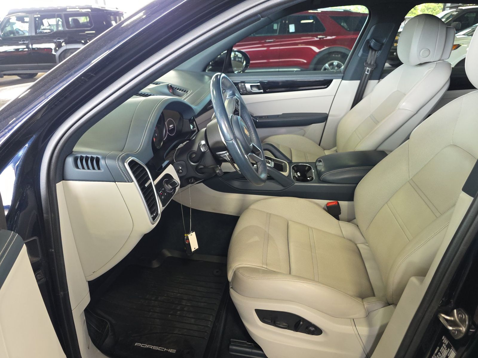 2023 Porsche Cayenne Base AWD