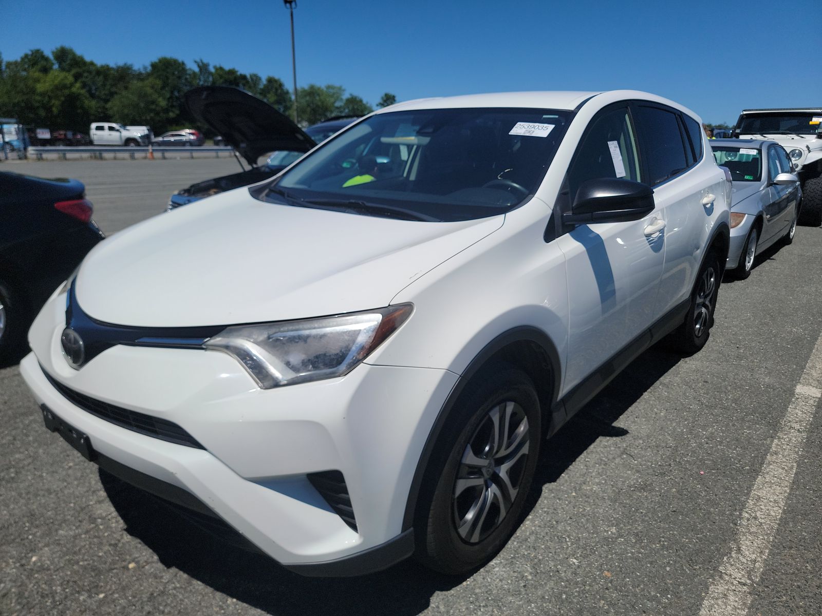 2018 Toyota RAV4 LE FWD