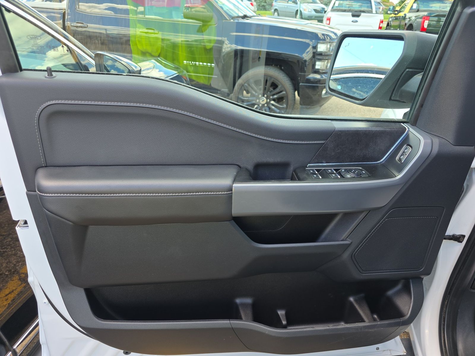 2025 Ford F-150 XLT AWD