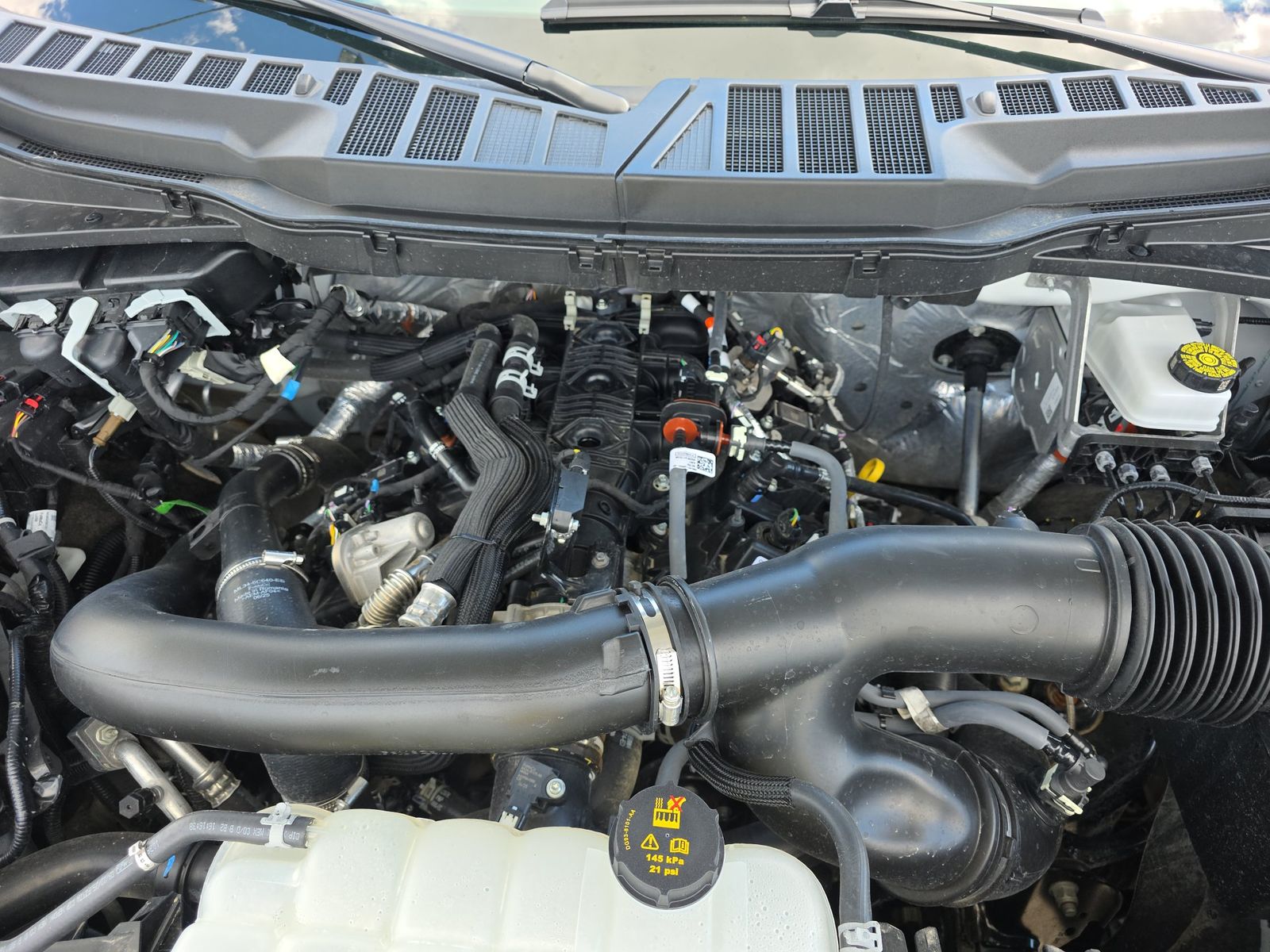 2025 Ford F-150 XLT AWD