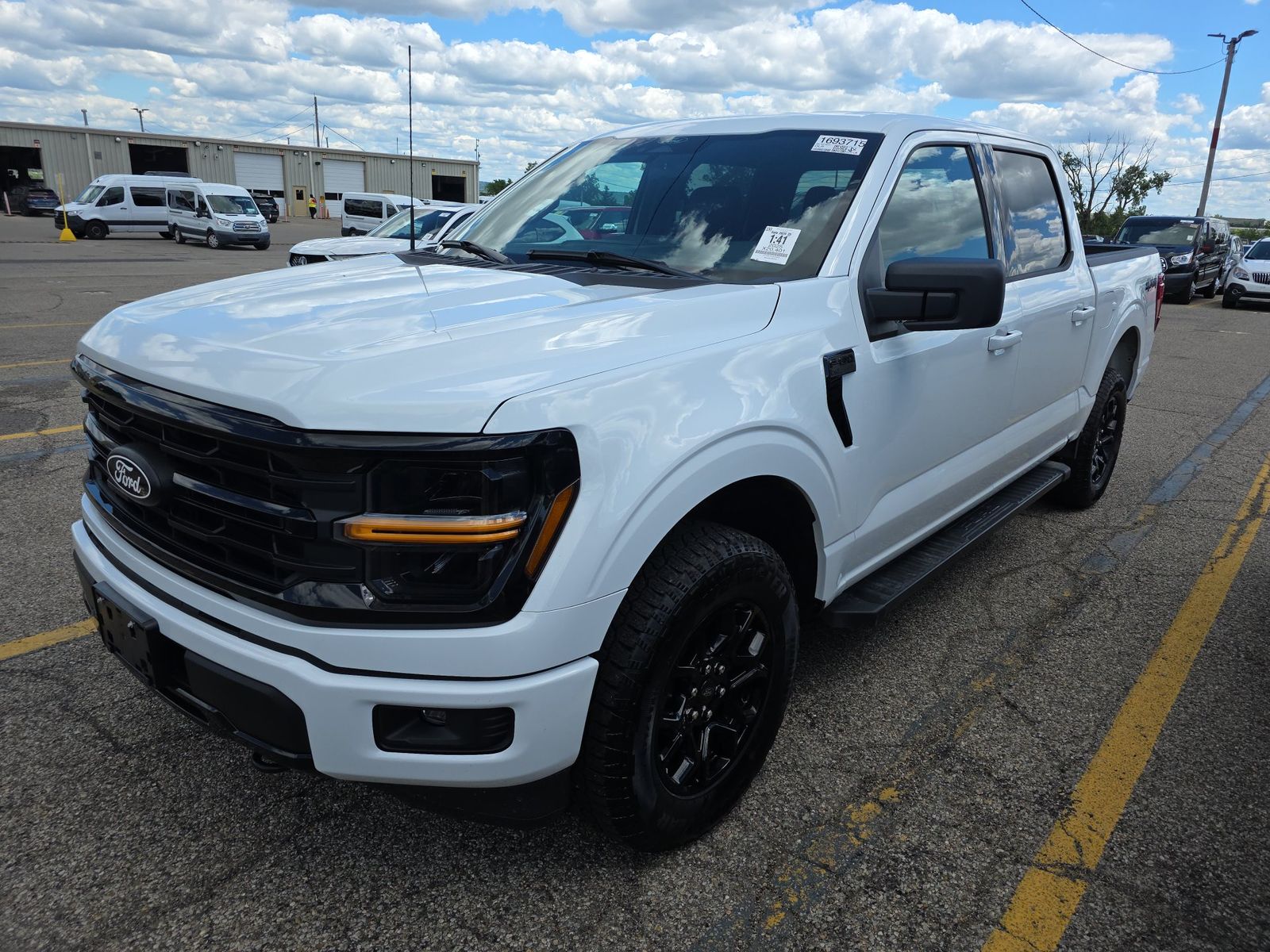 2025 Ford F-150 XLT AWD