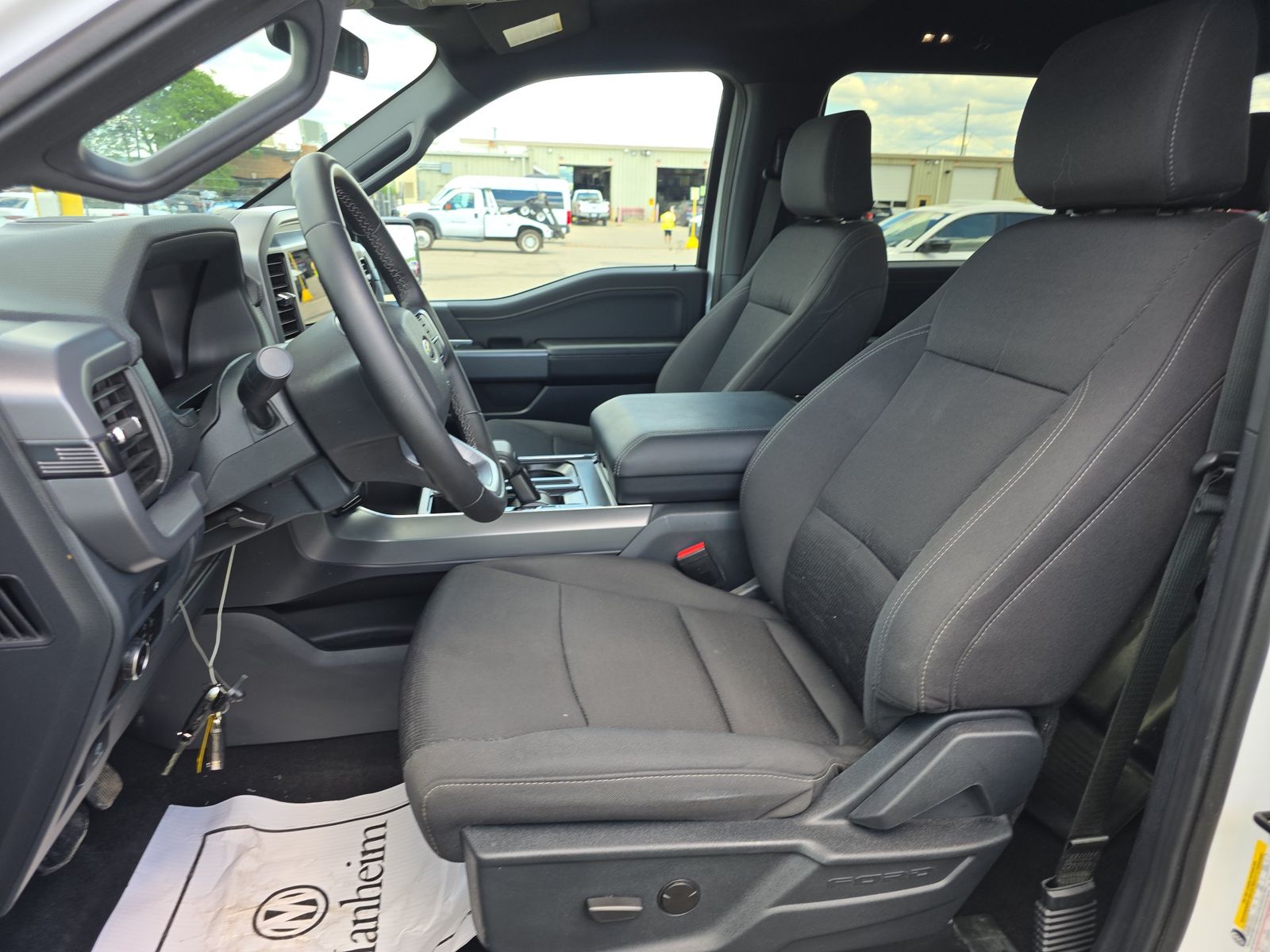 2025 Ford F-150 XLT AWD
