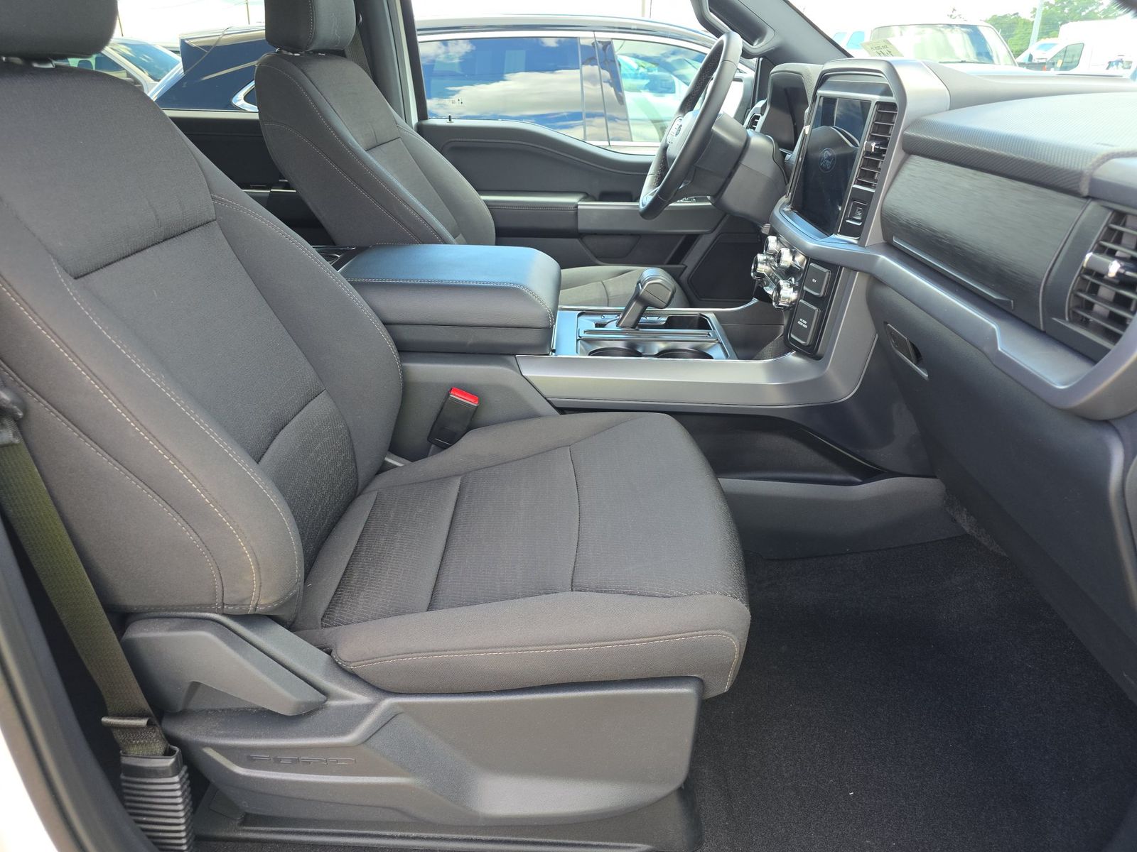 2025 Ford F-150 XLT AWD