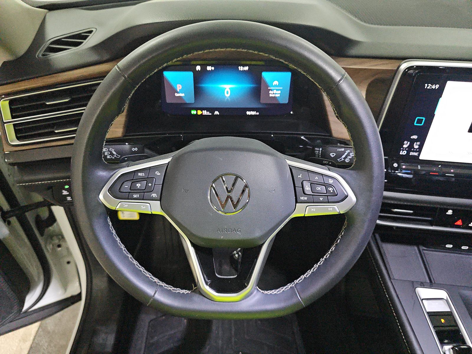 2024 Volkswagen Atlas 2.0T SE FWD