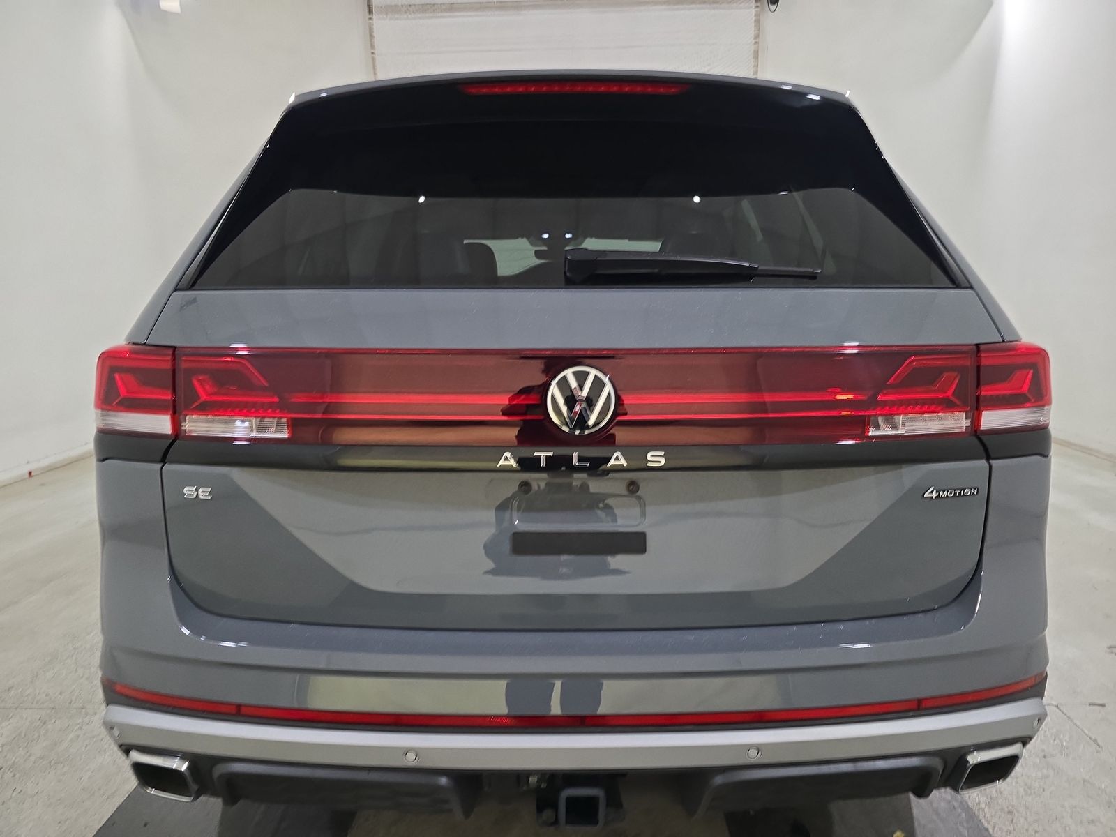 2024 Volkswagen Atlas 2.0T Peak Edition SE AWD