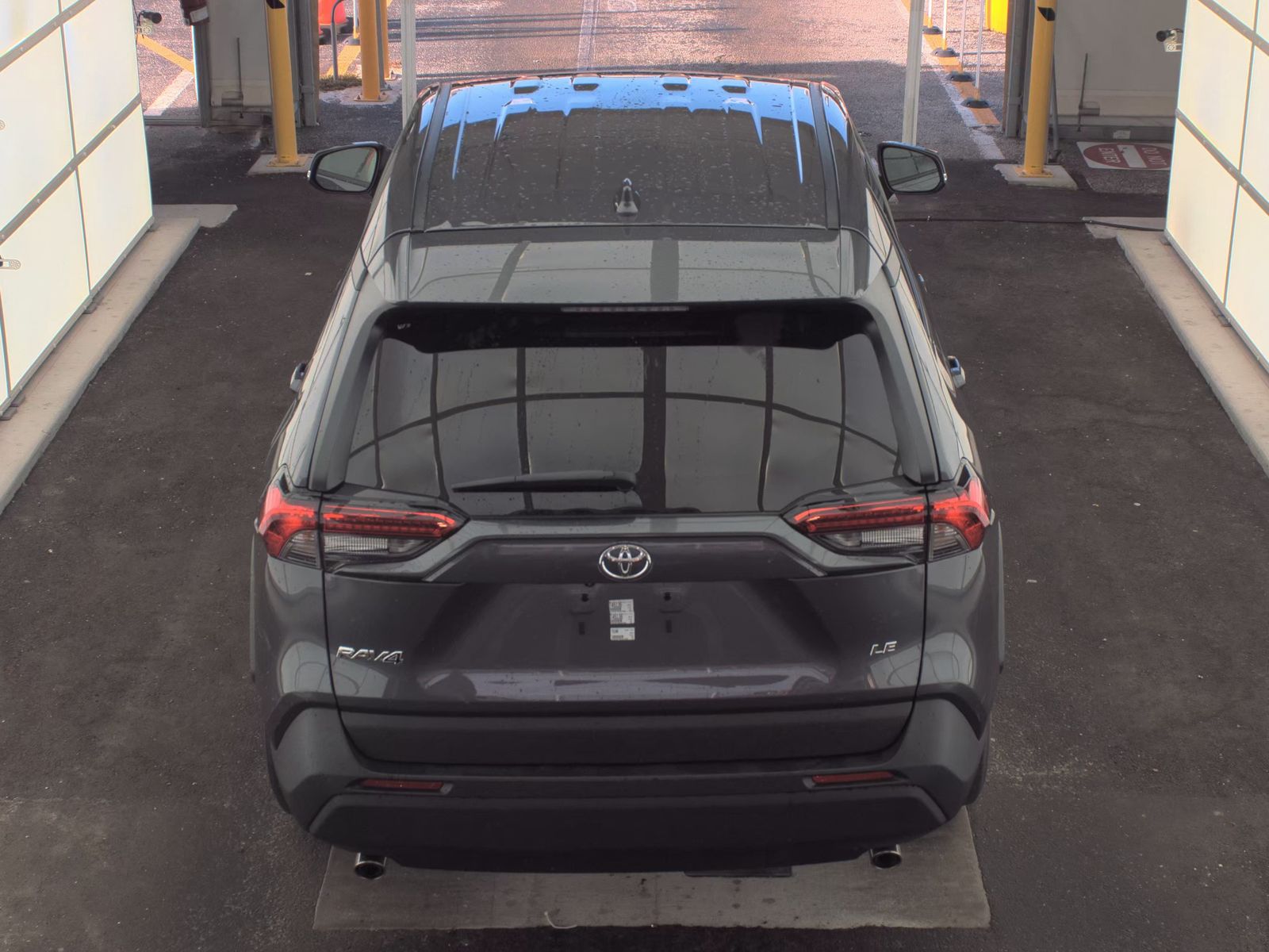 2025 Toyota RAV4 LE FWD