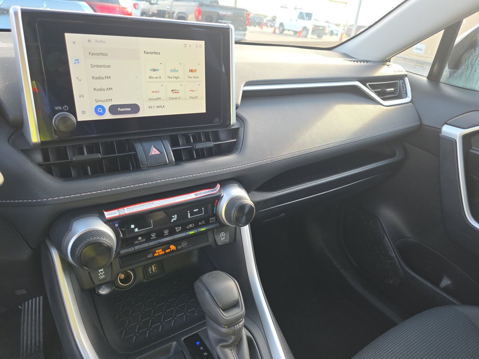2025 Toyota RAV4 LE FWD