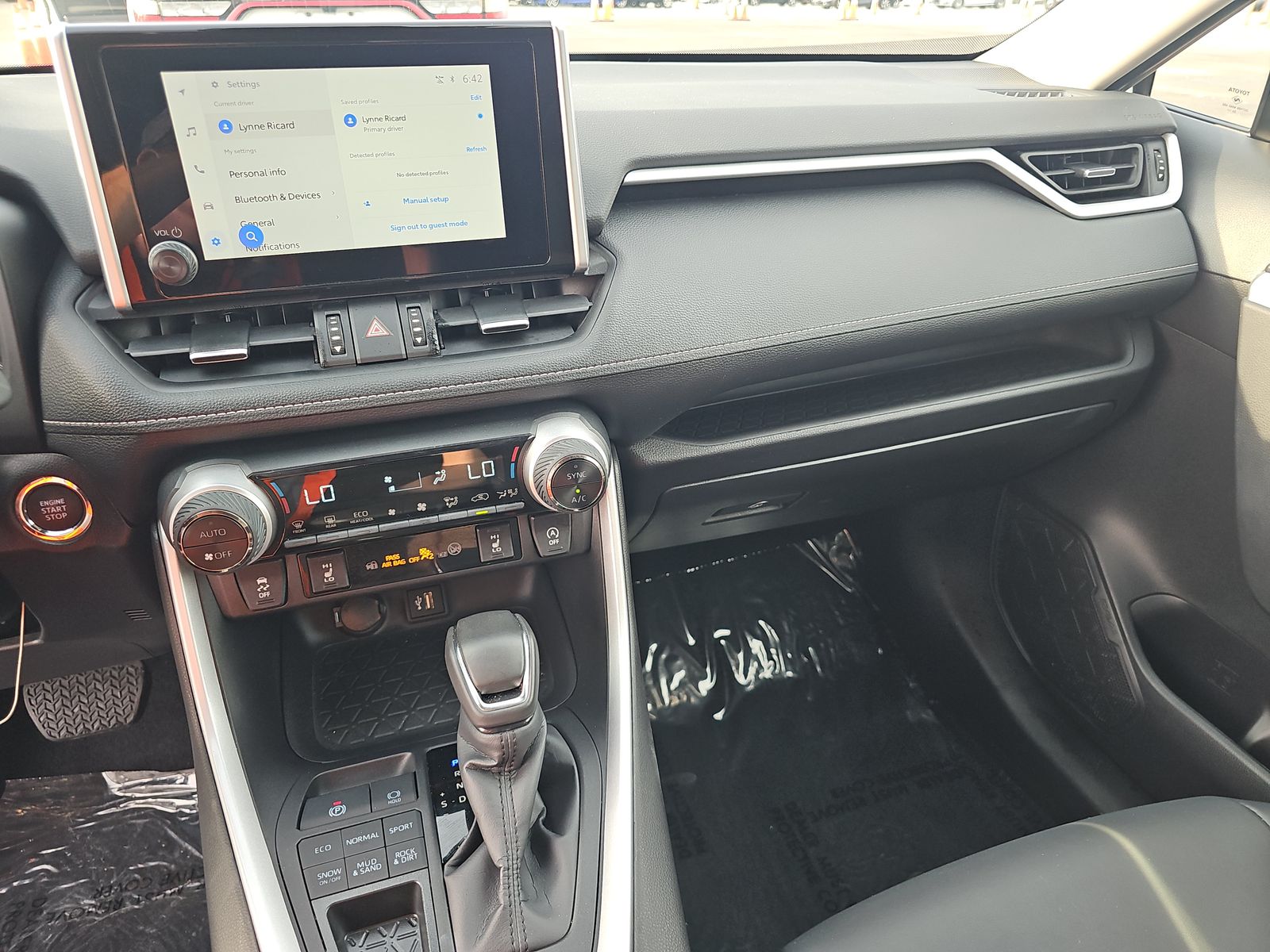 2024 Toyota RAV4 XLE Premium AWD