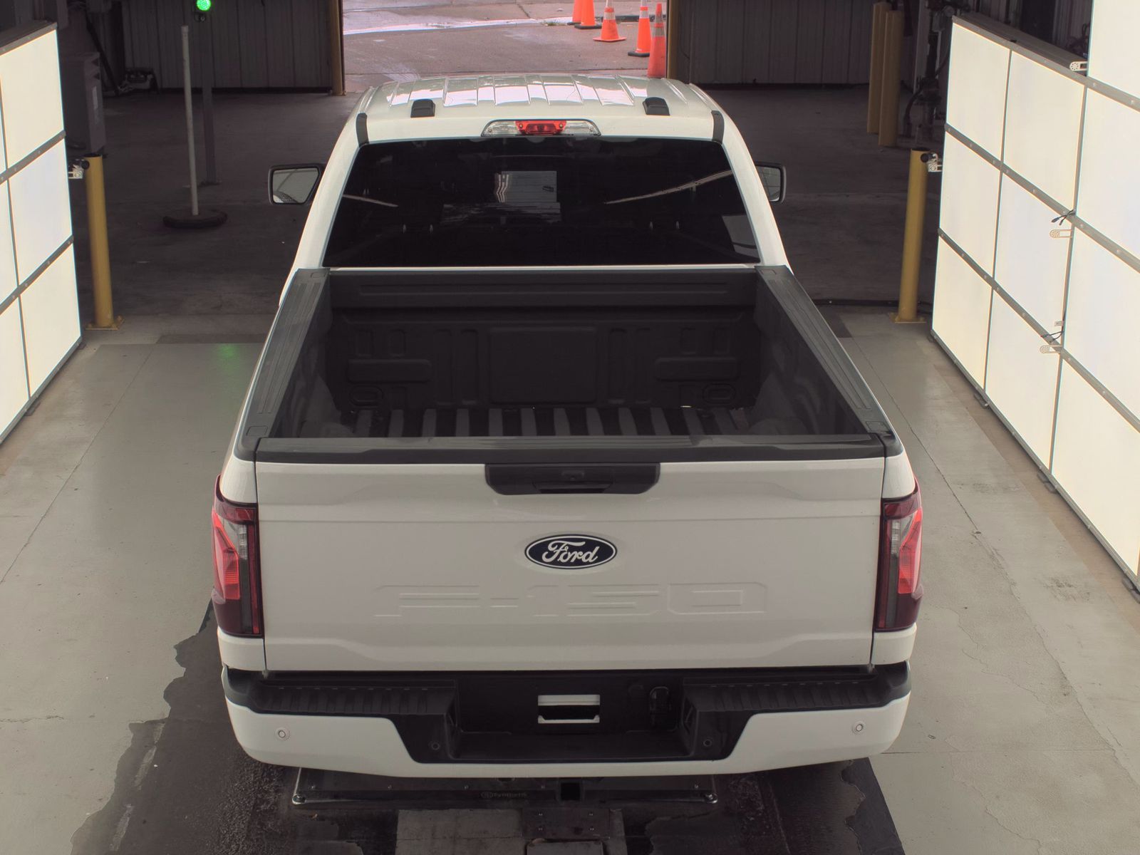2025 Ford F-150 STX RWD
