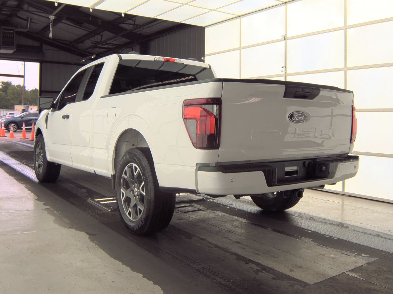 2025 Ford F-150 STX RWD