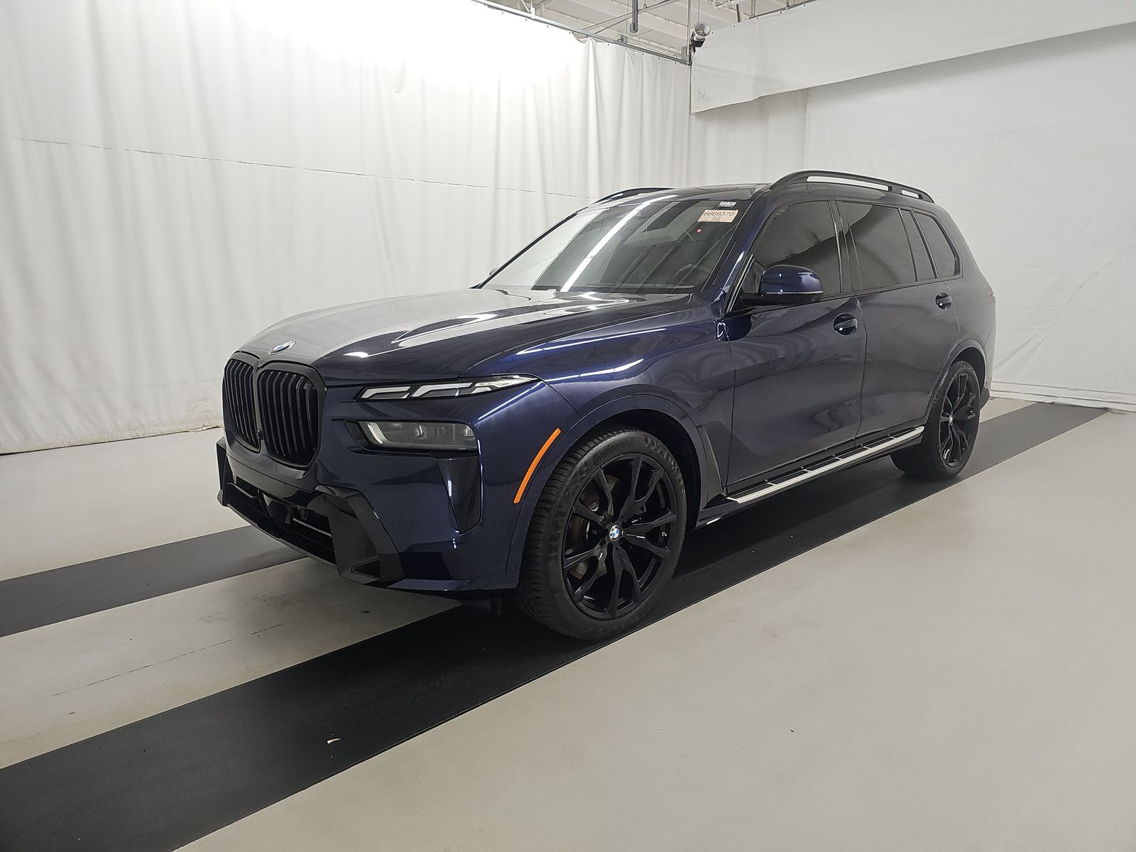 2023 BMW X7 xDrive40i AWD