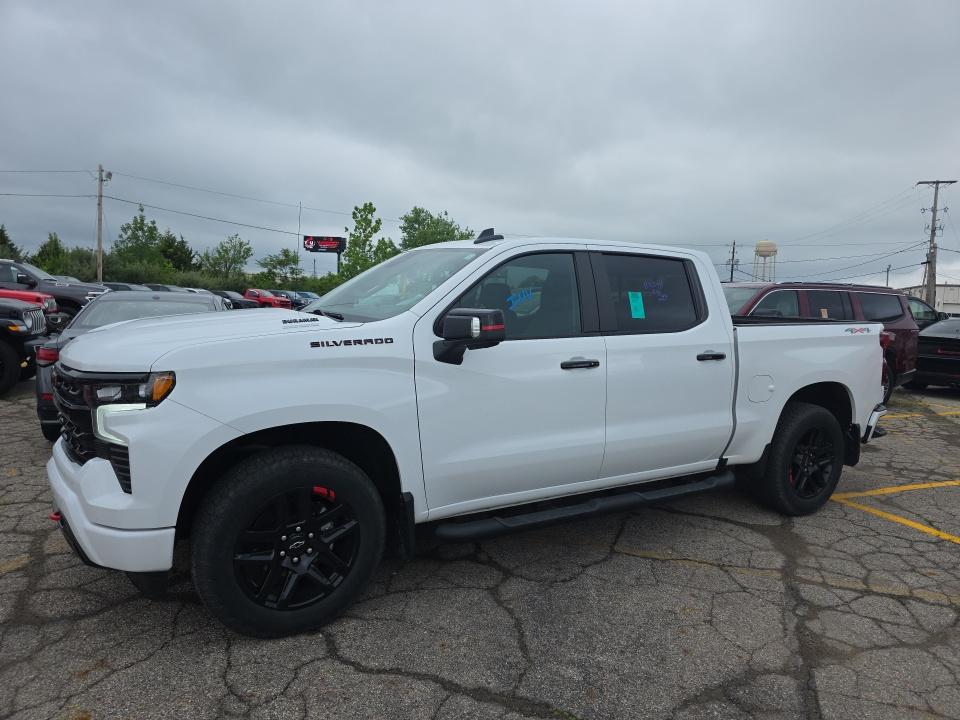 2023 Chevrolet Silverado 1500 RST AWD
