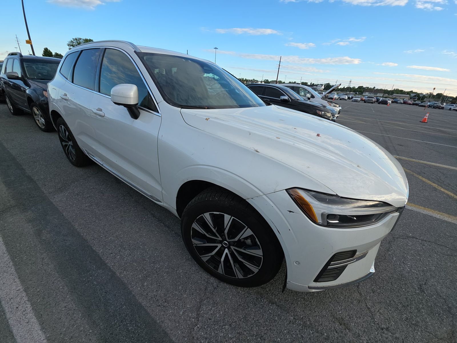 2023 Volvo XC60 B5 Plus FWD