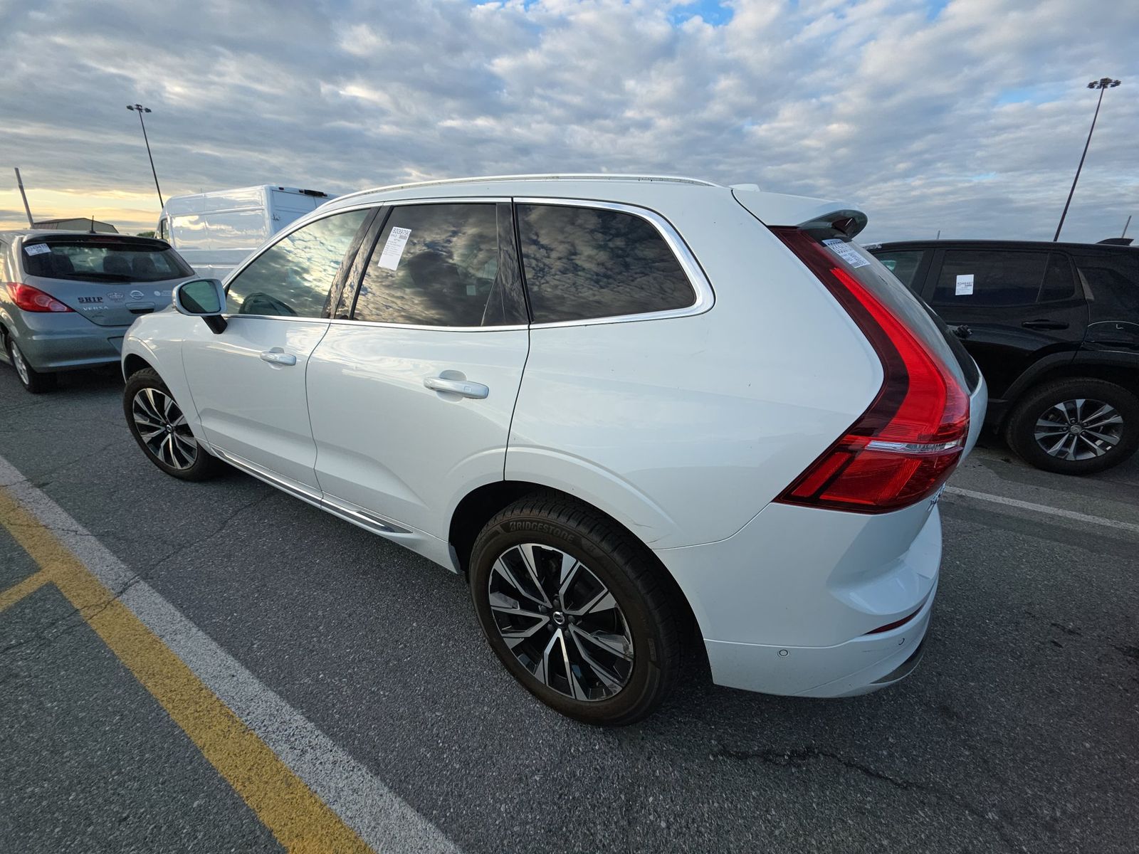 2023 Volvo XC60 B5 Plus FWD
