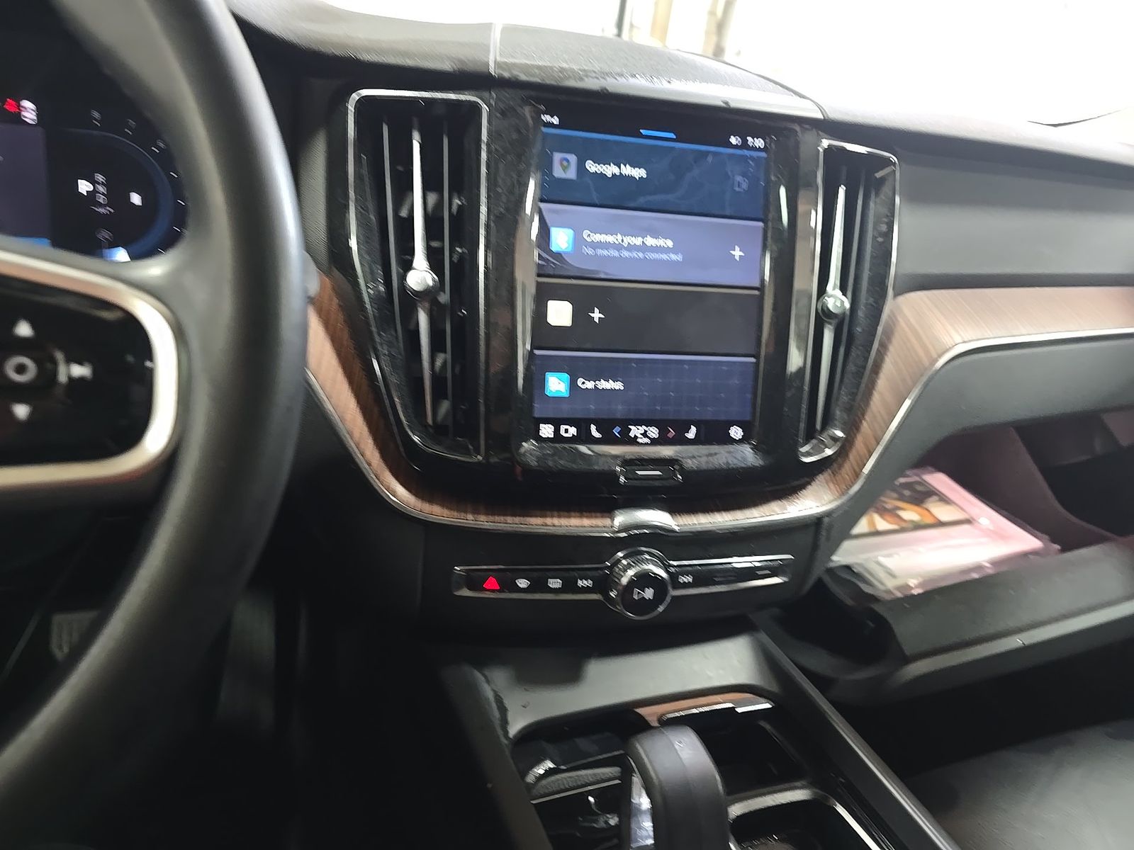 2023 Volvo XC60 B5 Plus FWD