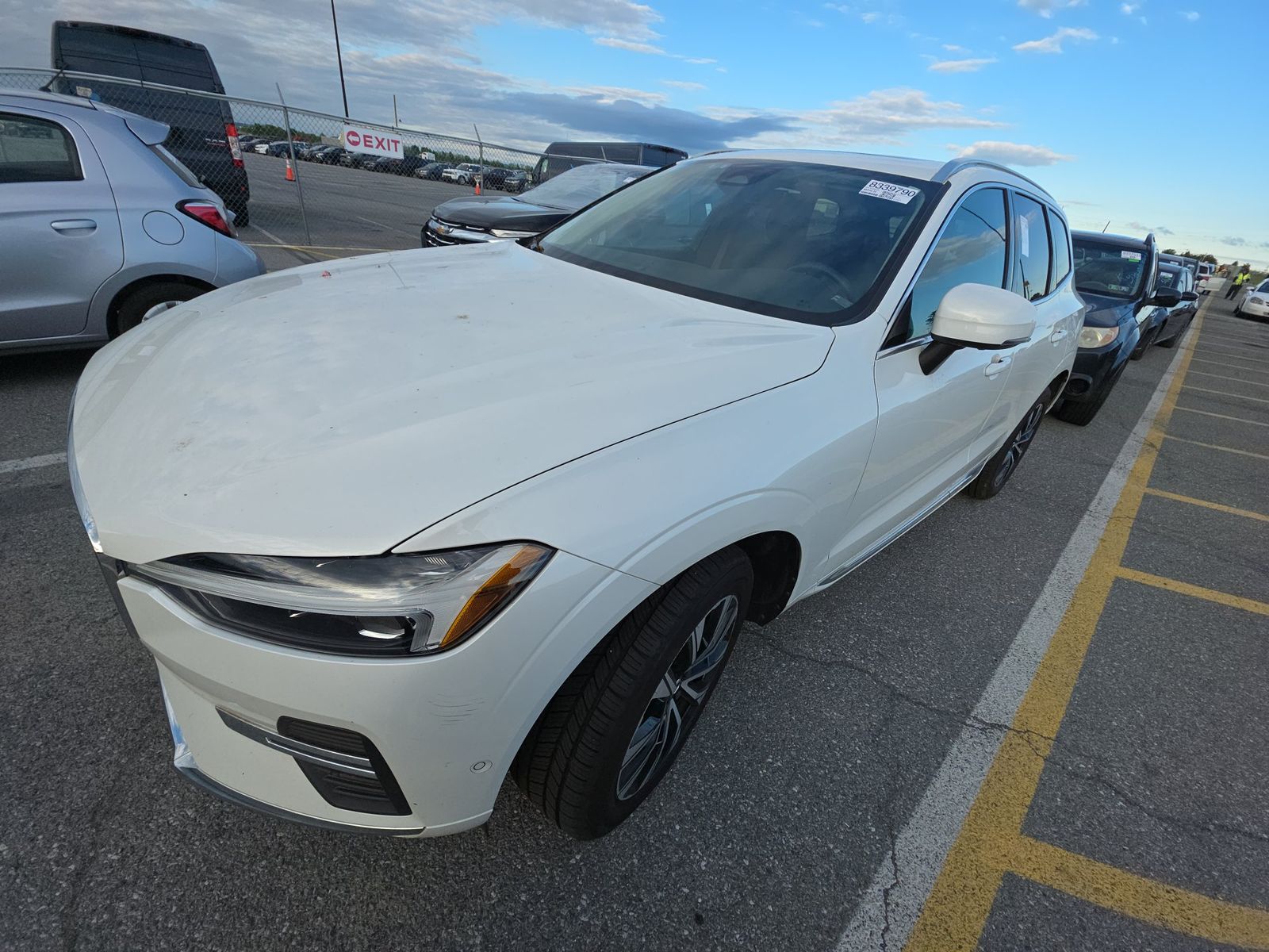 2023 Volvo XC60 B5 Plus FWD