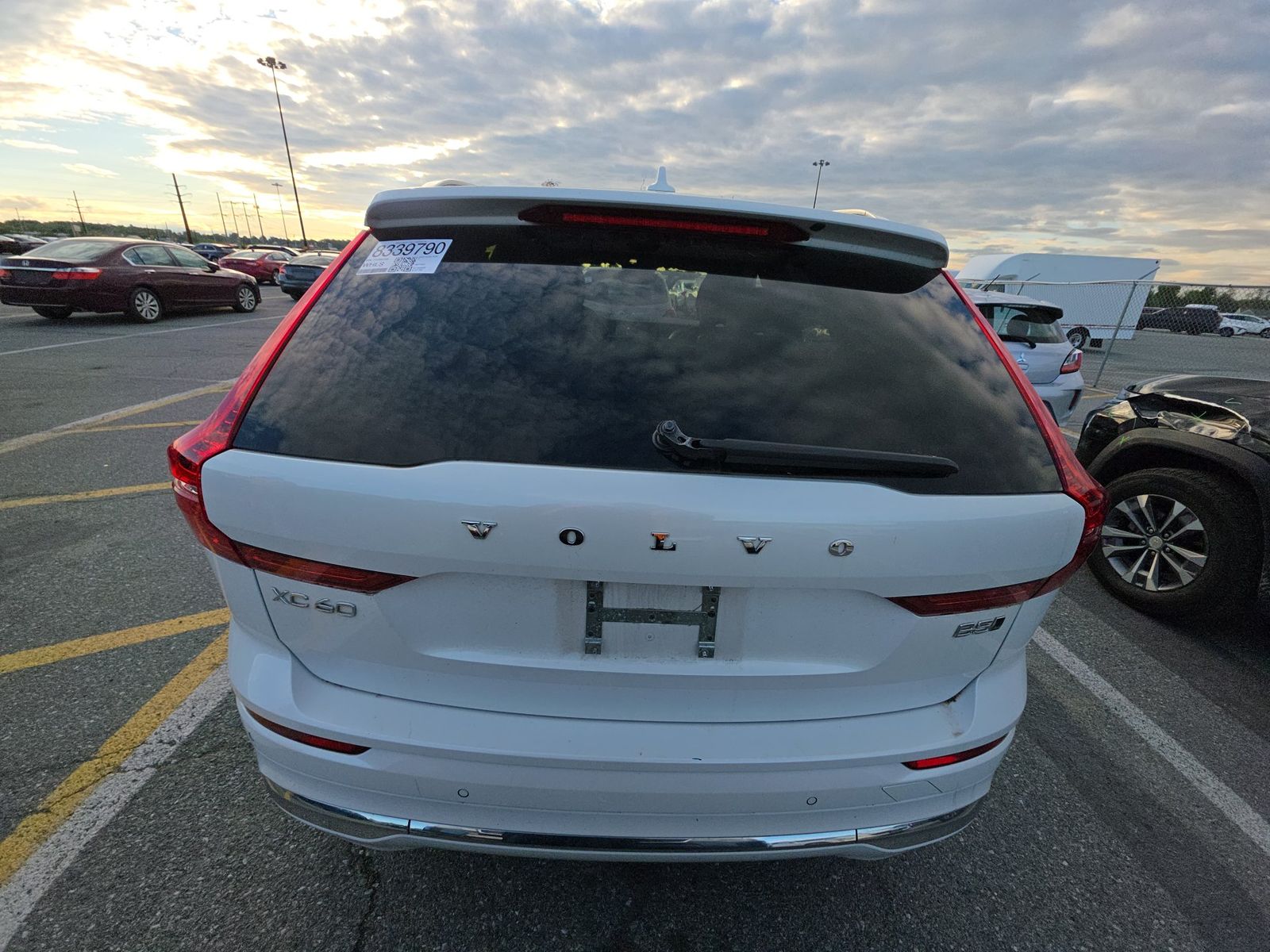 2023 Volvo XC60 B5 Plus FWD