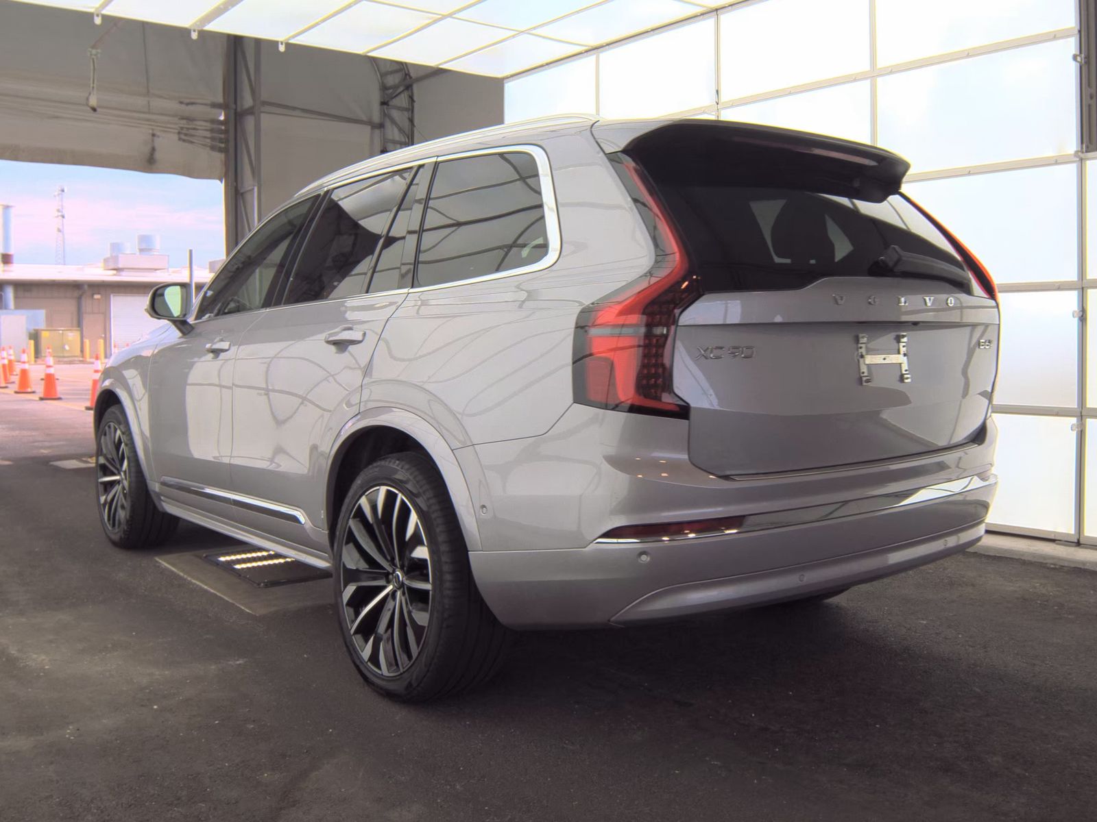 2026 Volvo XC90 B6 Plus FWD
