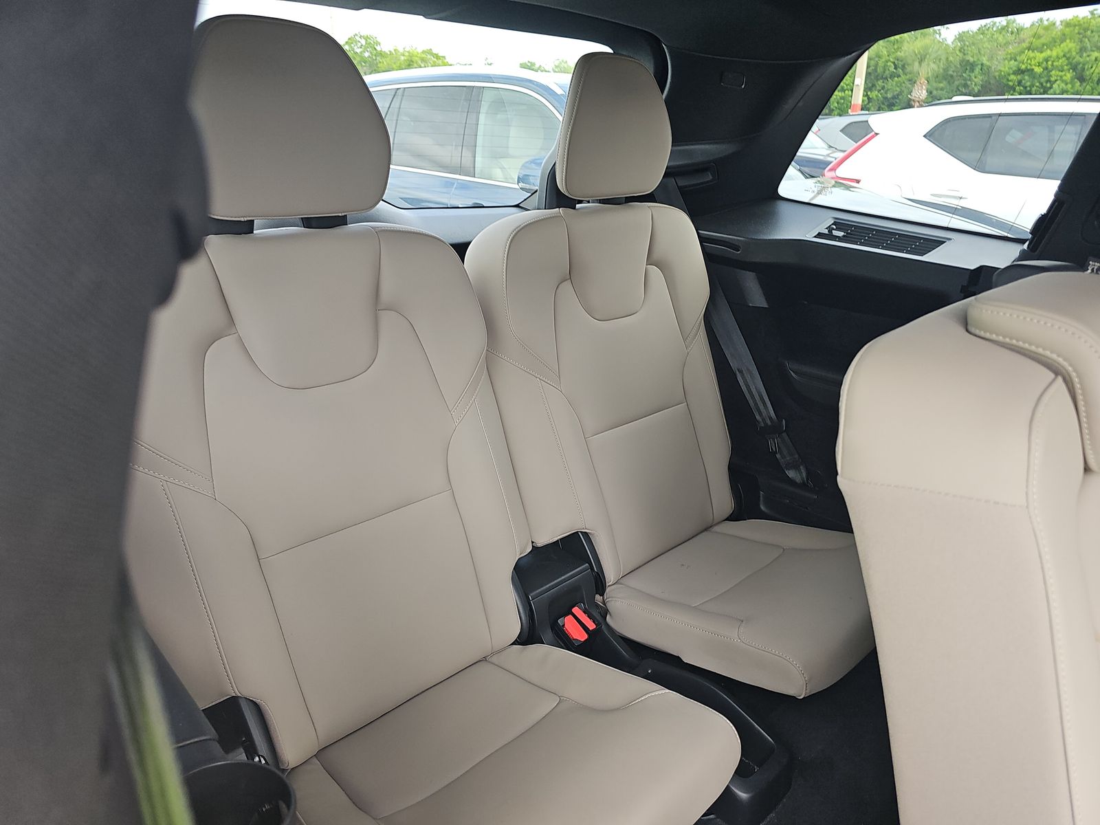 2026 Volvo XC90 B6 Plus FWD