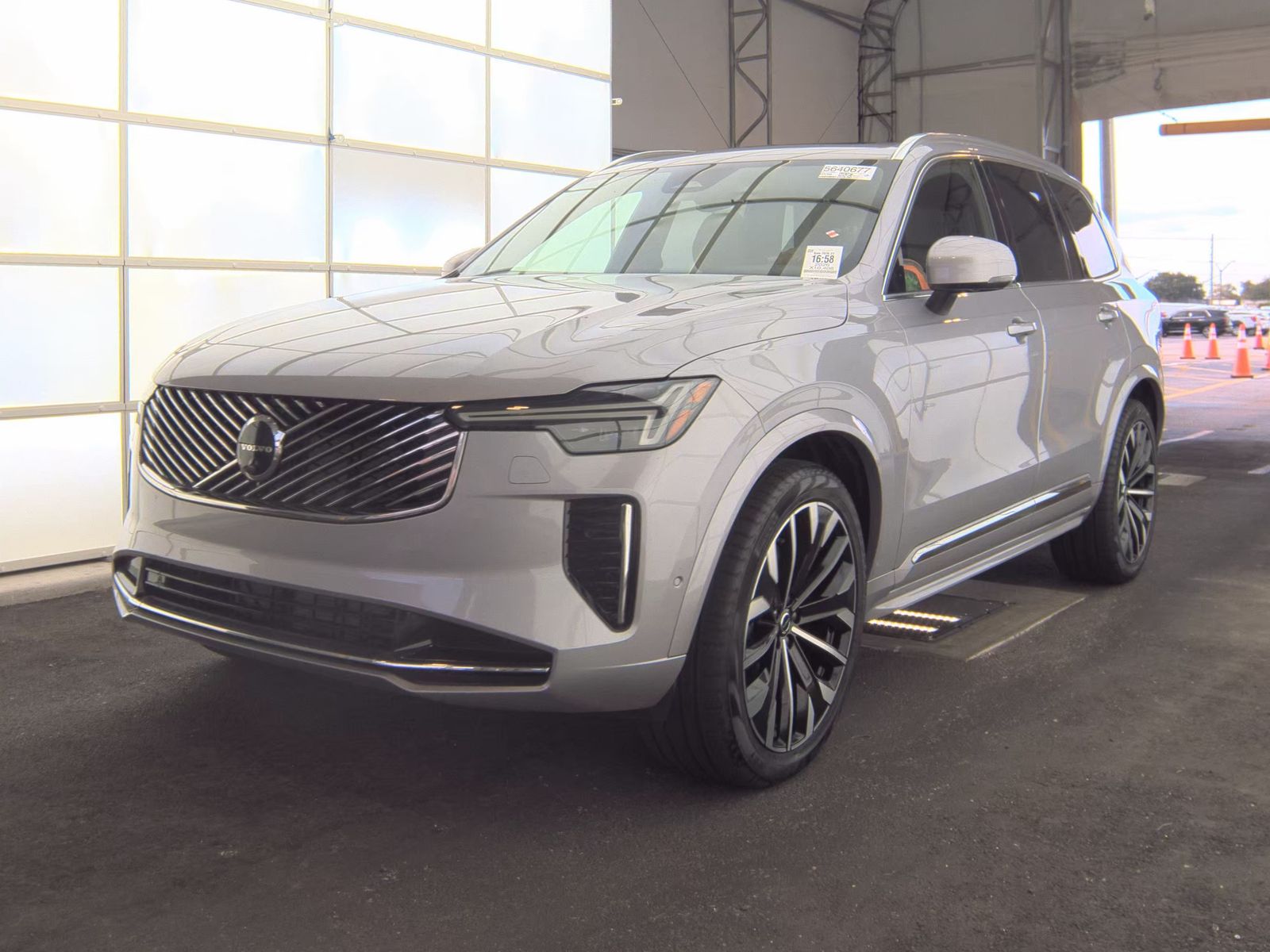 2026 Volvo XC90 B6 Plus FWD