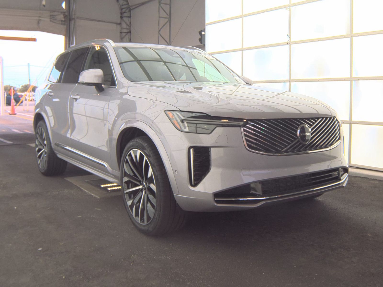 2026 Volvo XC90 B6 Plus FWD