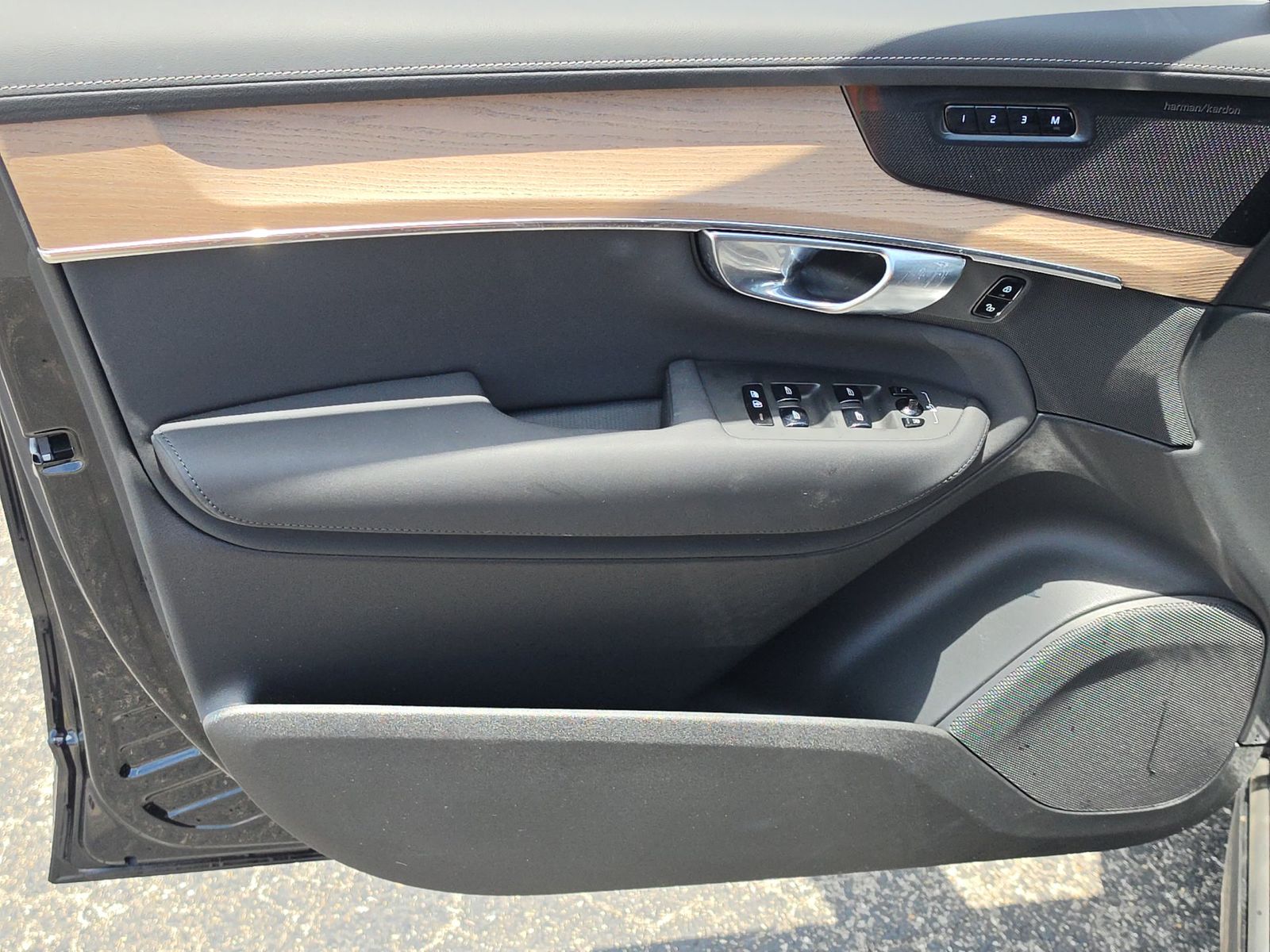 2026 Volvo XC90 B6 Plus FWD