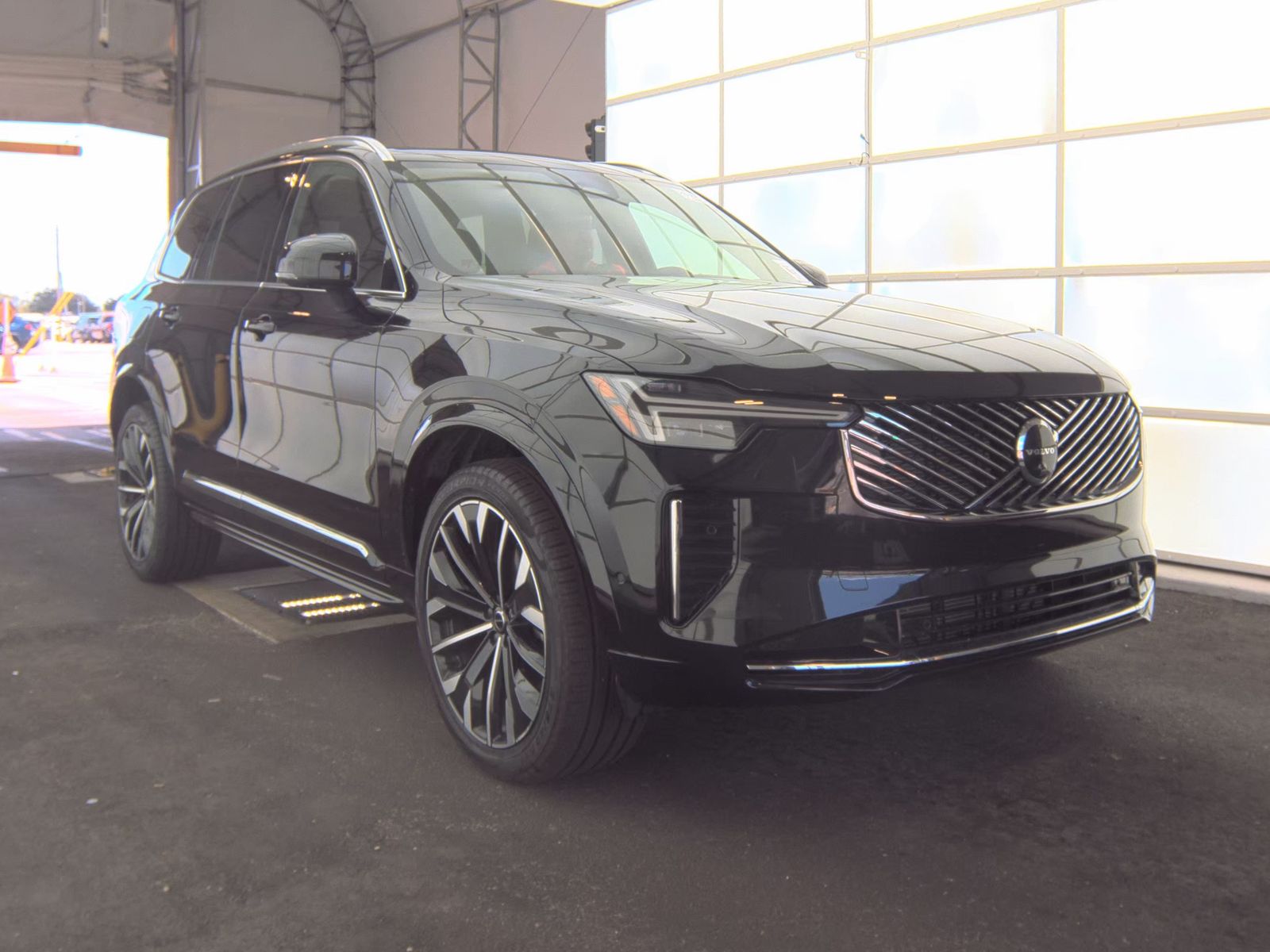 2026 Volvo XC90 B6 Plus FWD