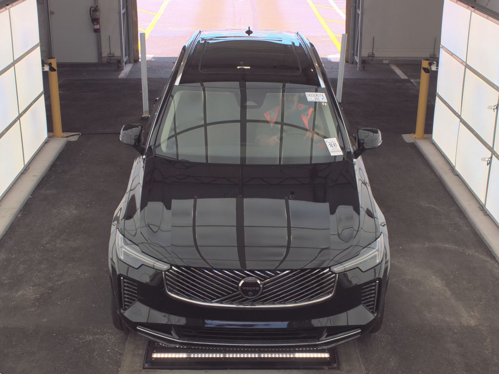 2026 Volvo XC90 B6 Plus FWD
