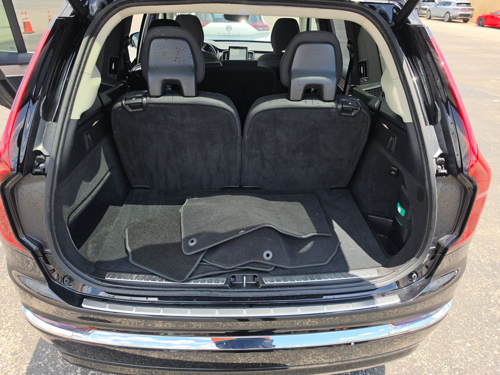2026 Volvo XC90 B6 Plus FWD
