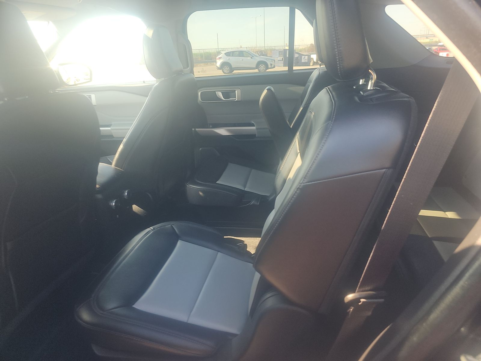2023 Ford Explorer XLT AWD