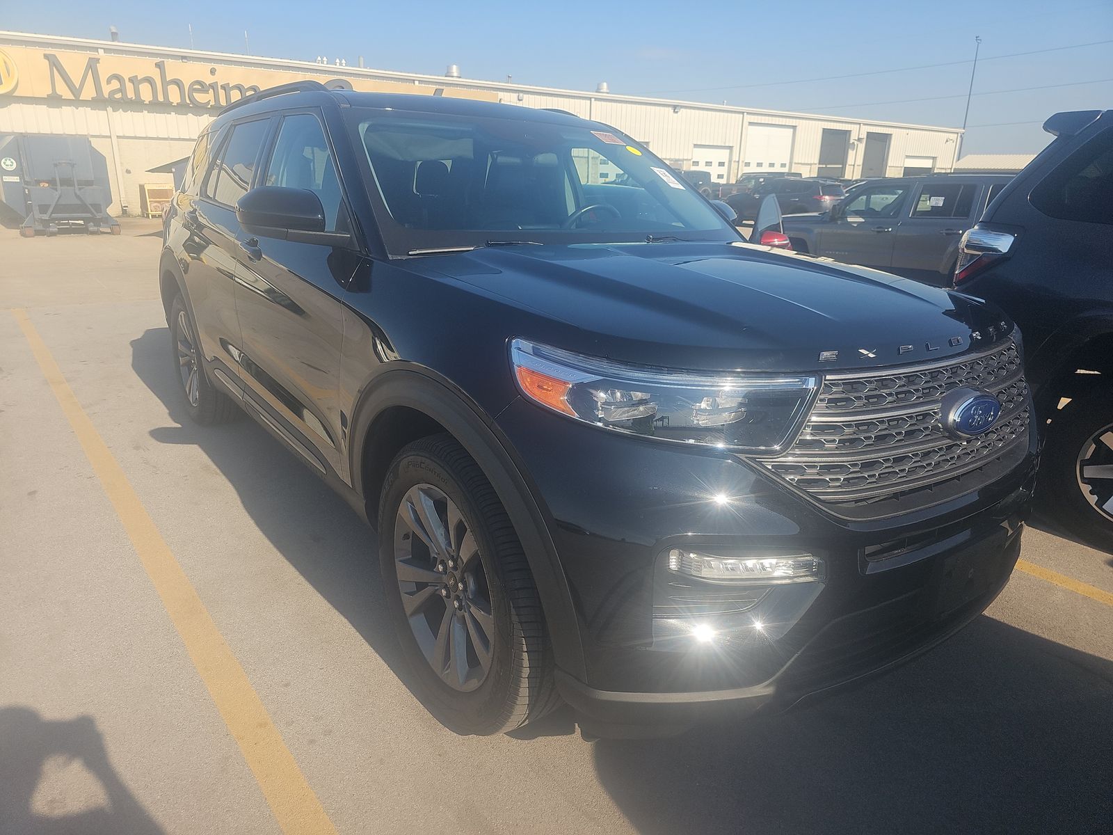 2023 Ford Explorer XLT AWD
