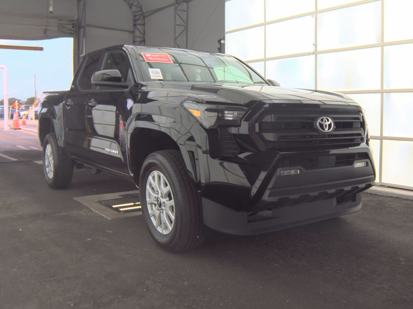 2024 Toyota Tacoma SR5 AWD