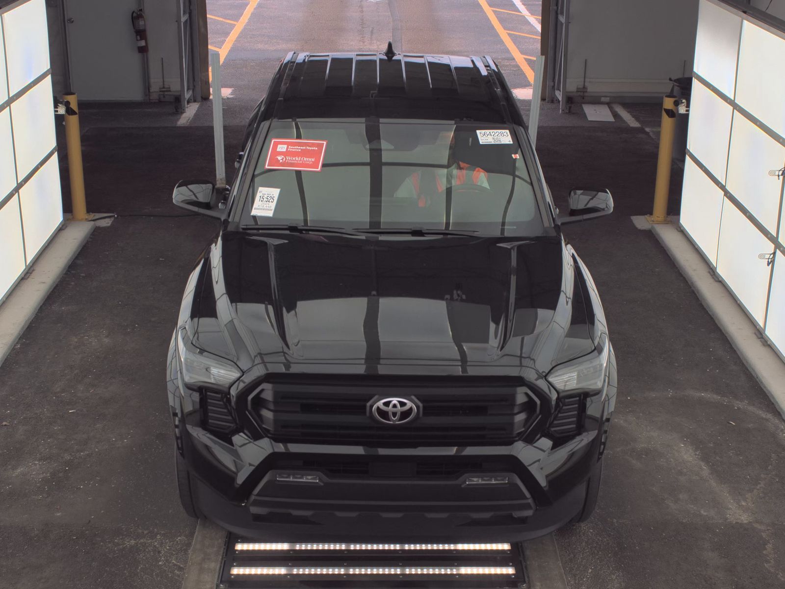 2024 Toyota Tacoma SR5 AWD