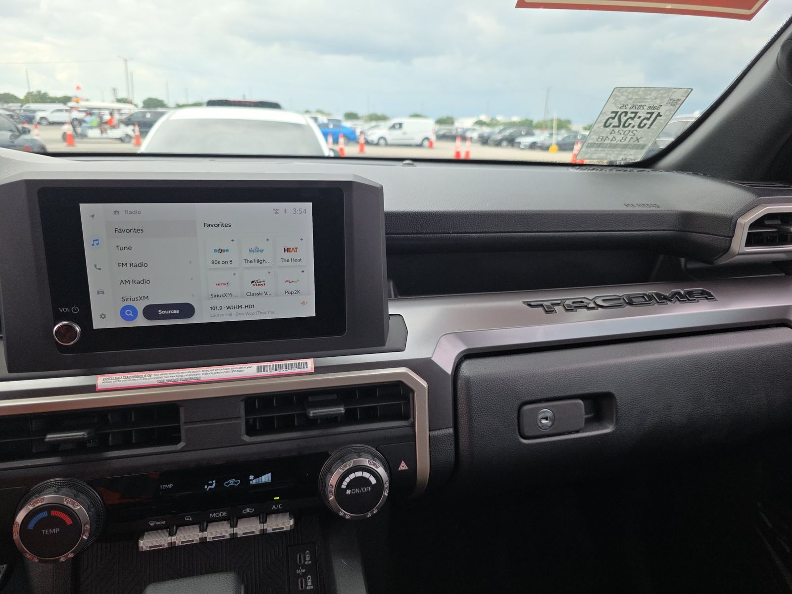 2024 Toyota Tacoma SR5 AWD