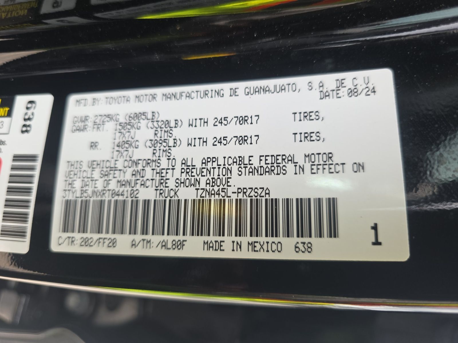 2024 Toyota Tacoma SR5 AWD