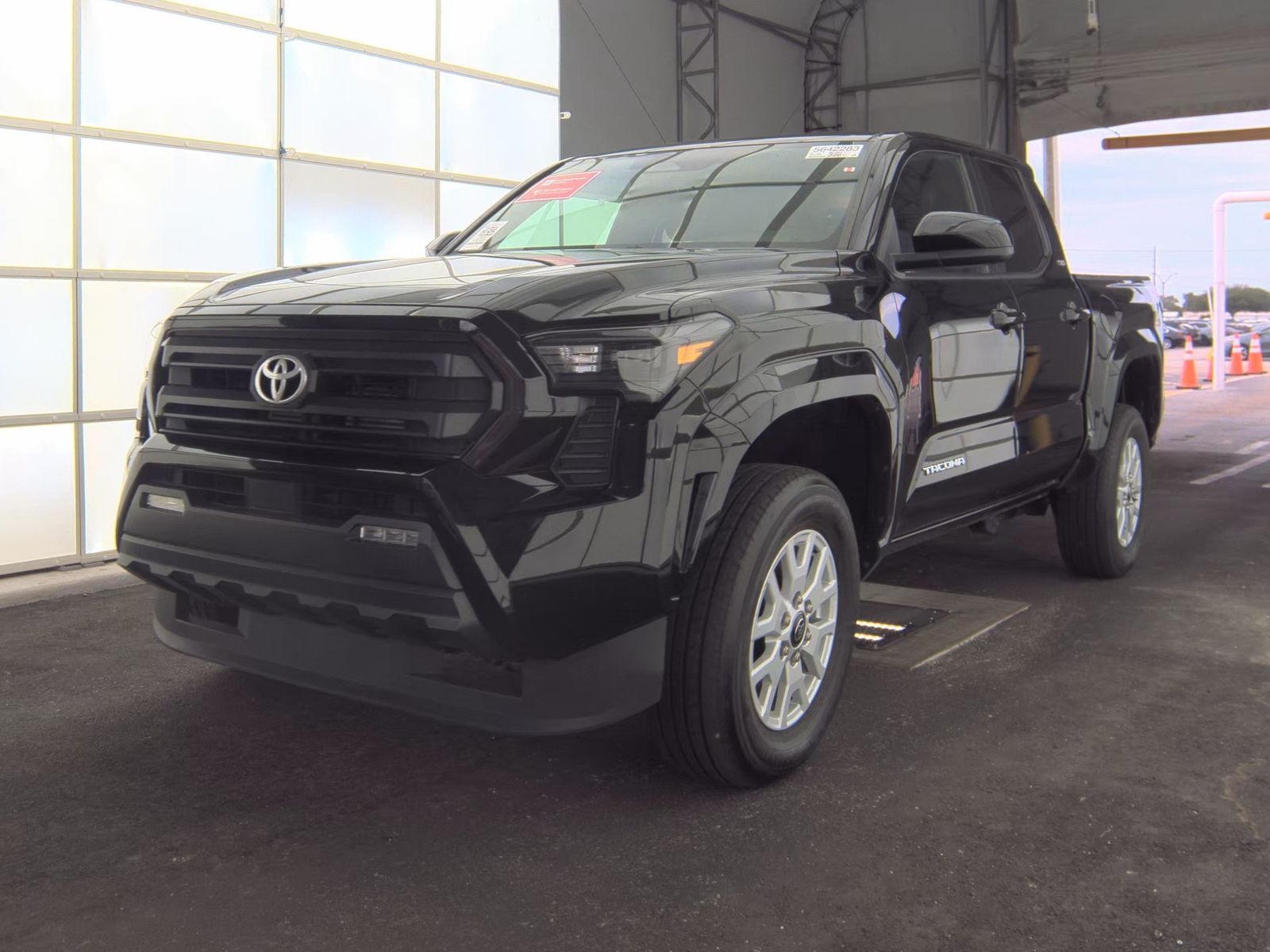 2024 Toyota Tacoma SR5 AWD