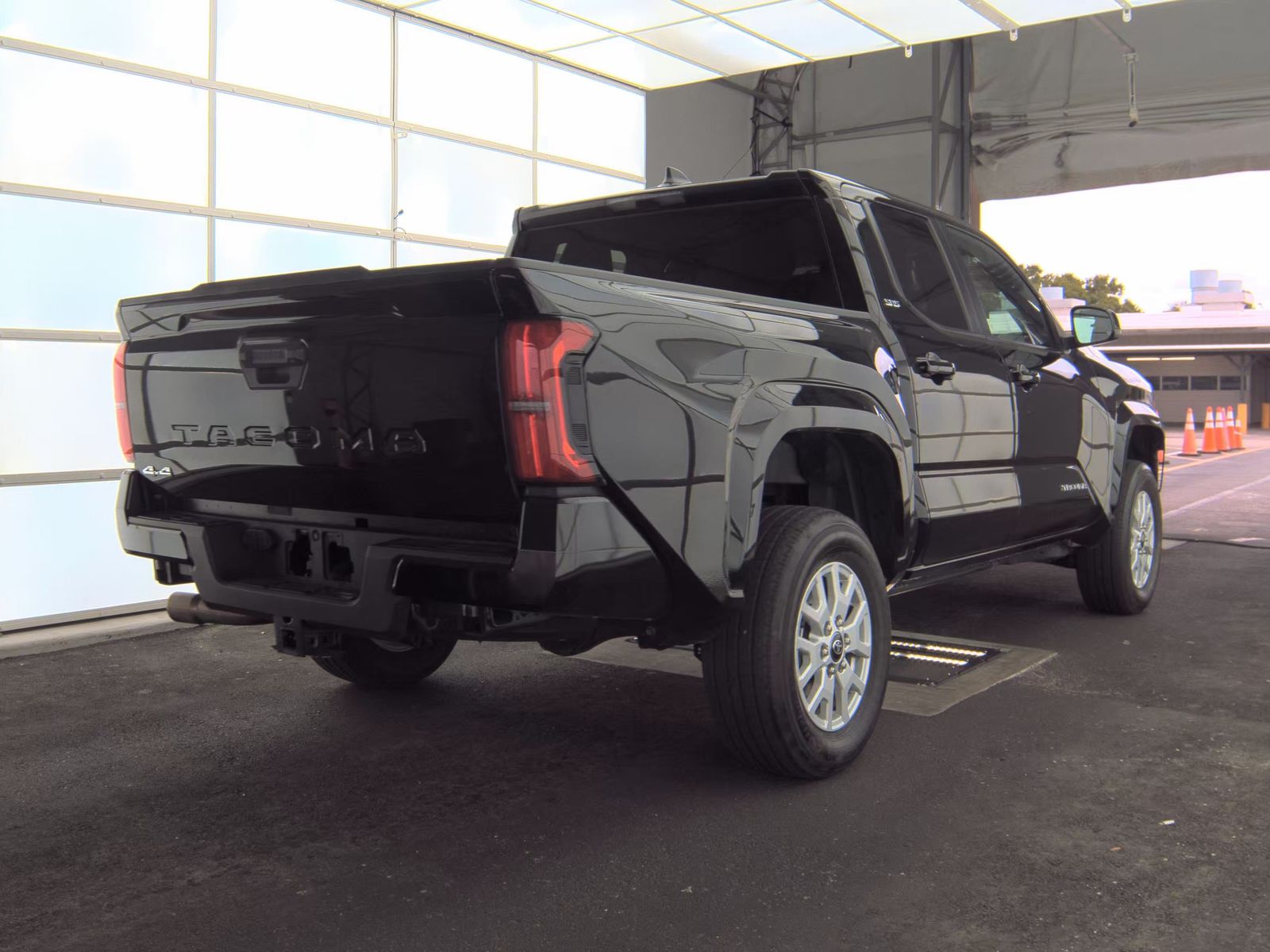 2024 Toyota Tacoma SR5 AWD