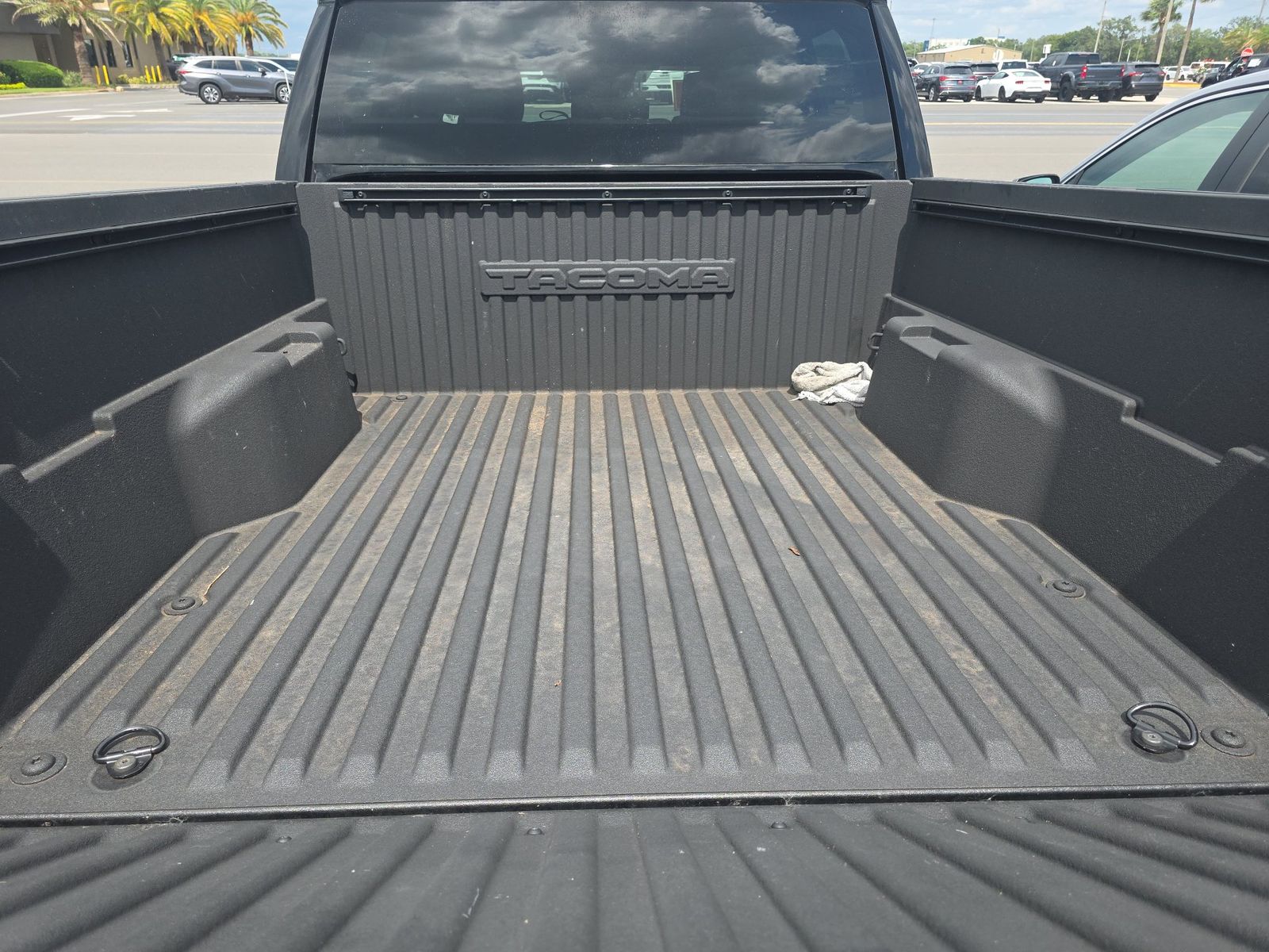 2024 Toyota Tacoma SR5 AWD
