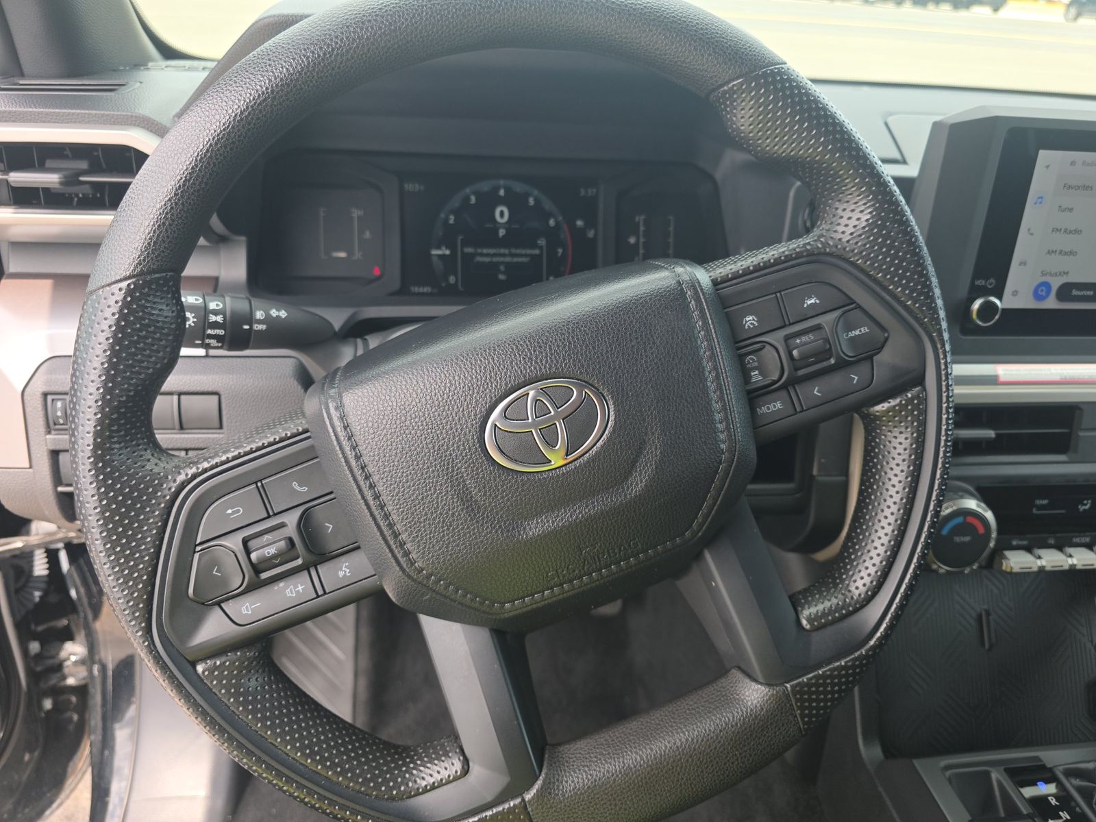 2024 Toyota Tacoma SR5 AWD