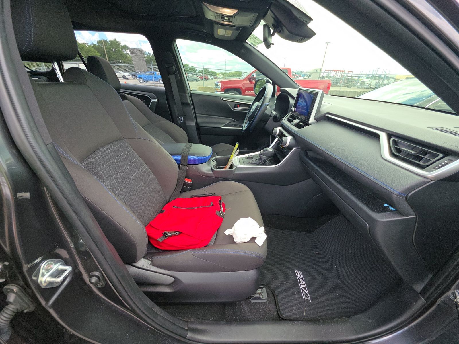 2024 Toyota RAV4 Hybrid SE AWD