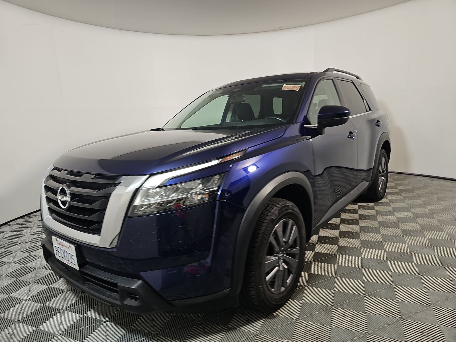 2022 Nissan Pathfinder SV FWD