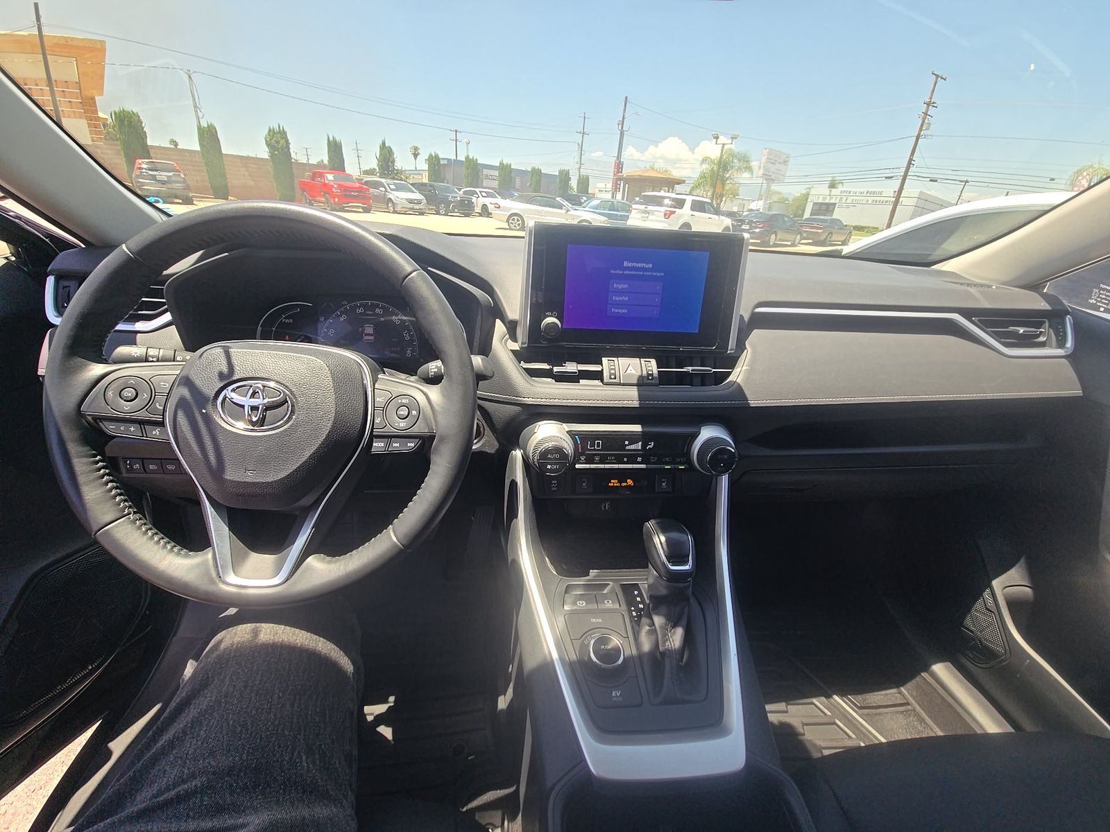 2023 Toyota RAV4 Hybrid XLE Premium AWD