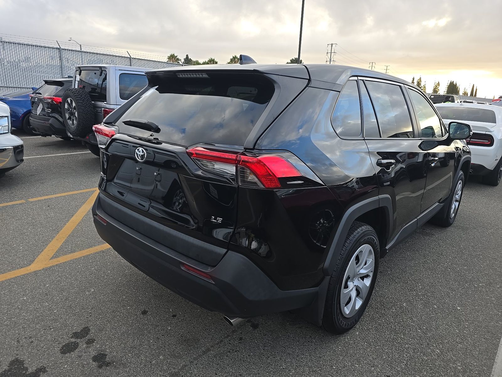 2024 Toyota RAV4 LE FWD