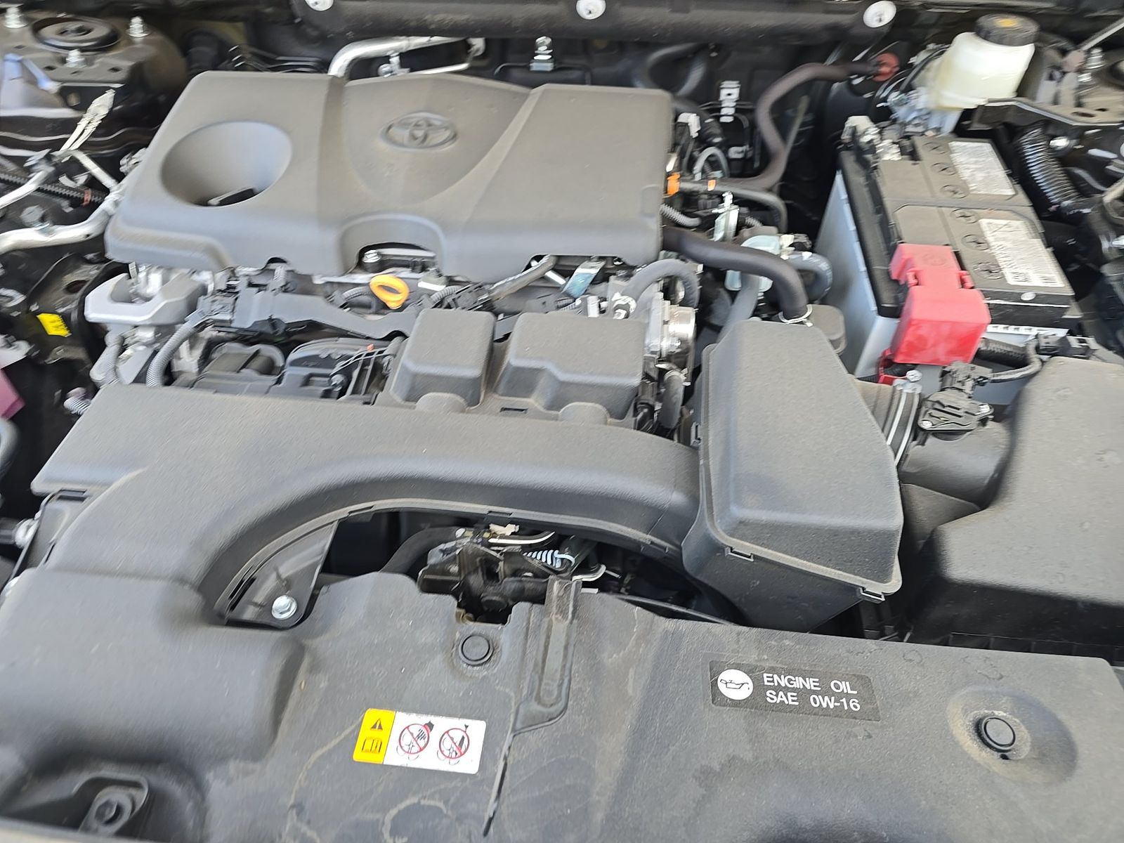 2024 Toyota RAV4 LE FWD