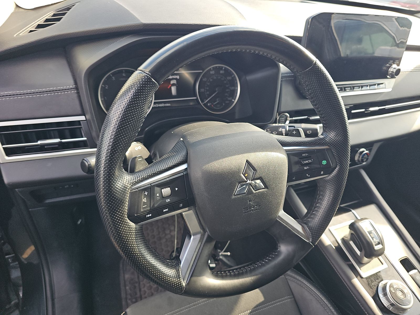 2024 Mitsubishi Outlander SE FWD