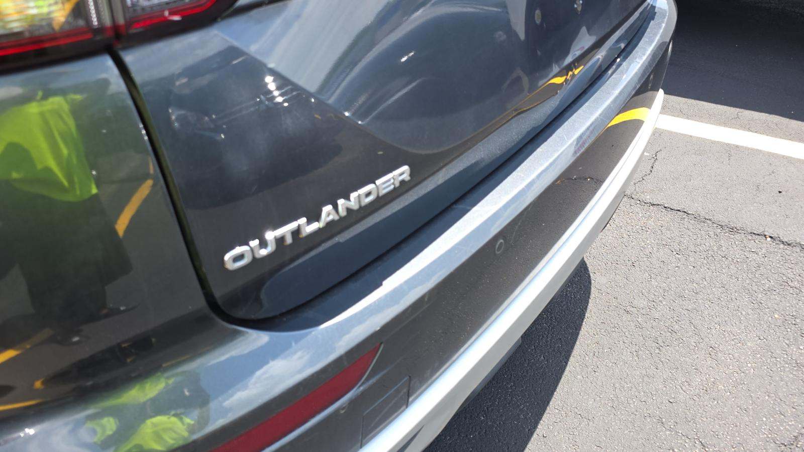 2024 Mitsubishi Outlander SE FWD