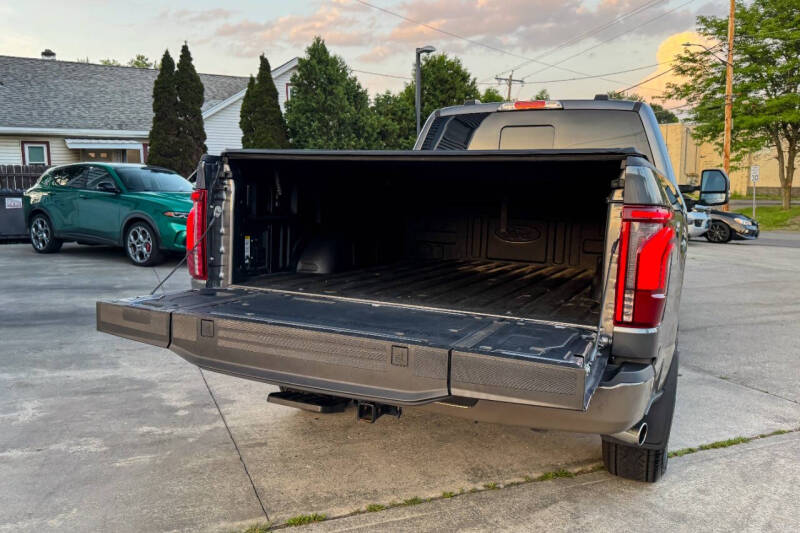 2025 Ford F-150 King Ranch AWD