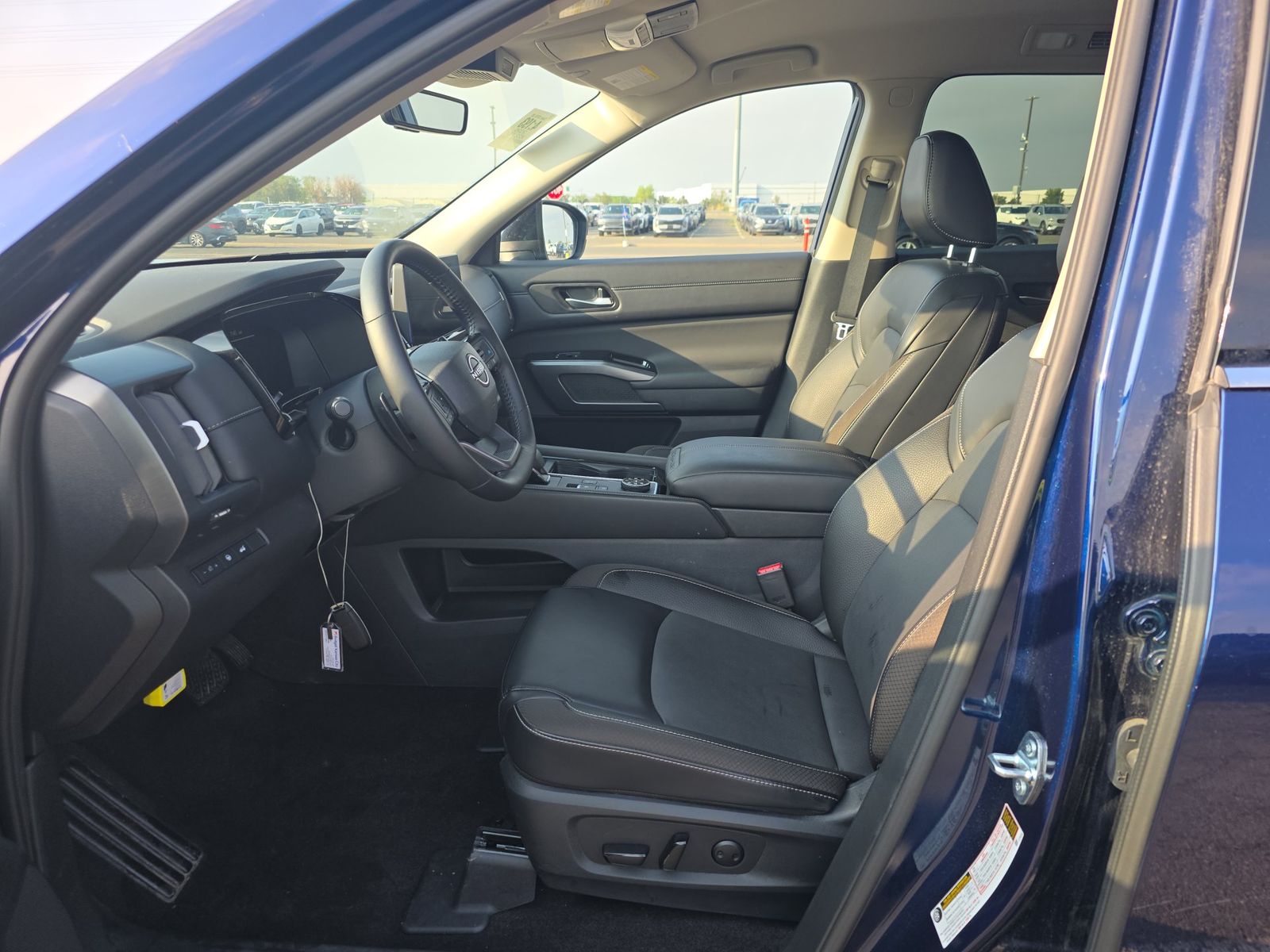 2026 Nissan Pathfinder SL AWD
