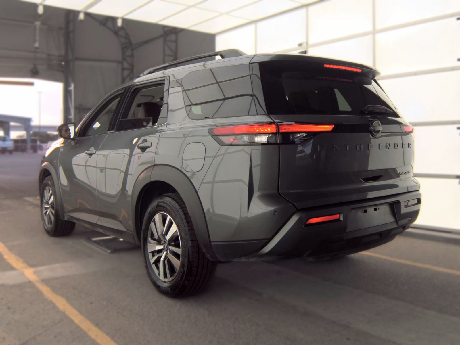 2026 Nissan Pathfinder SL AWD